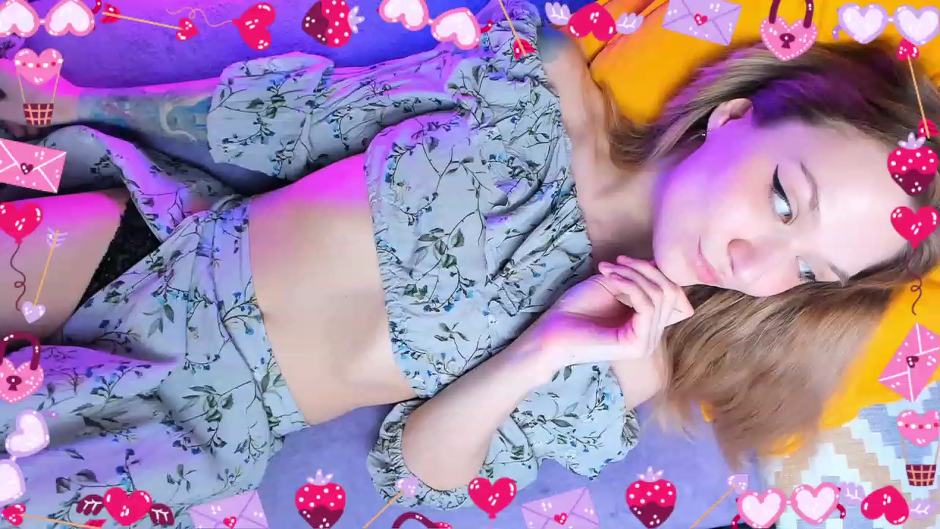 Gallery image thumbnail from Kota_sky's myfreecams stream on, 02/14/2024, 08:57 image 8 of 20