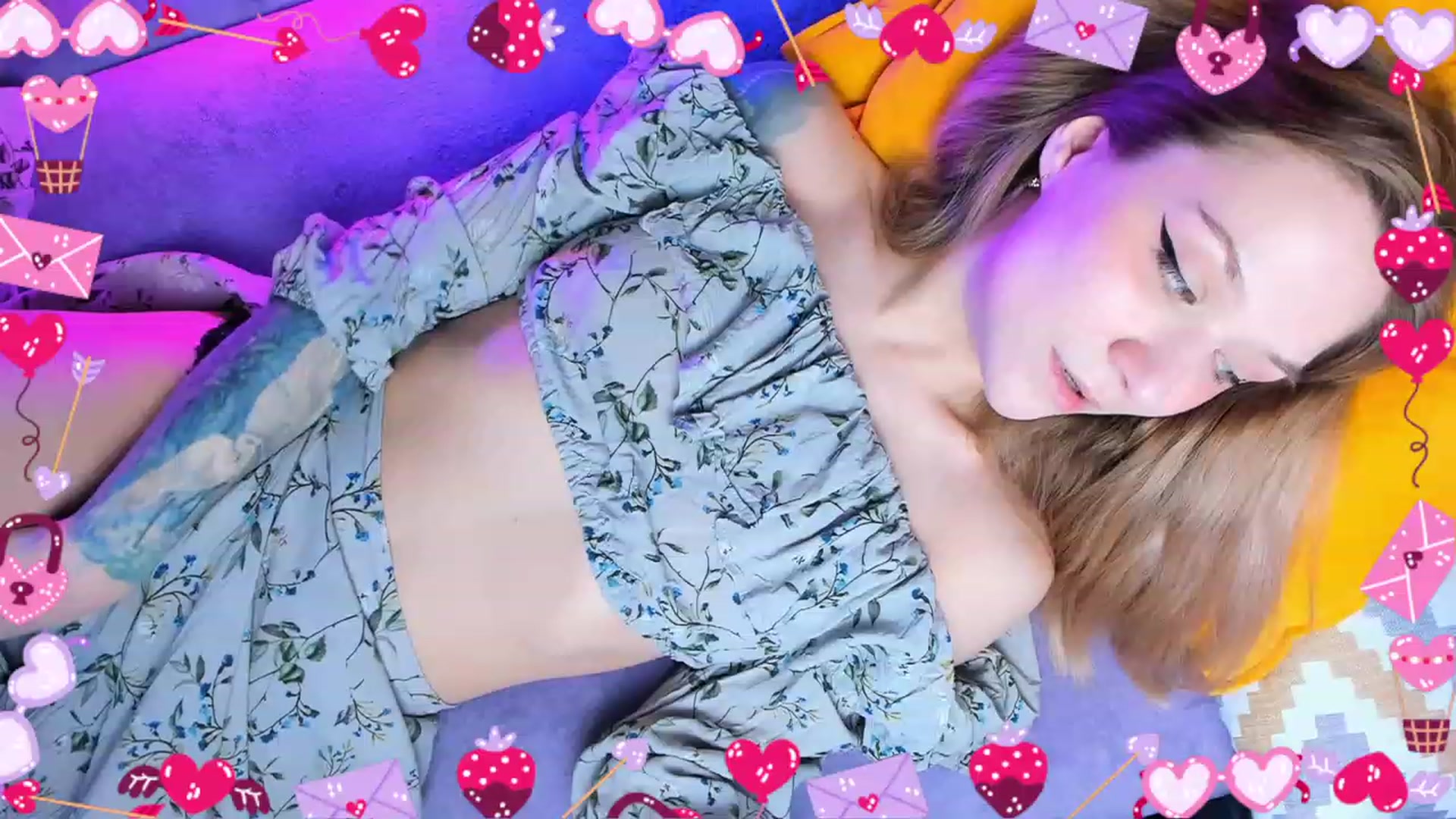 Gallery image thumbnail from Kota_sky's myfreecams stream on, 02/14/2024, 08:57 image 15 of 20