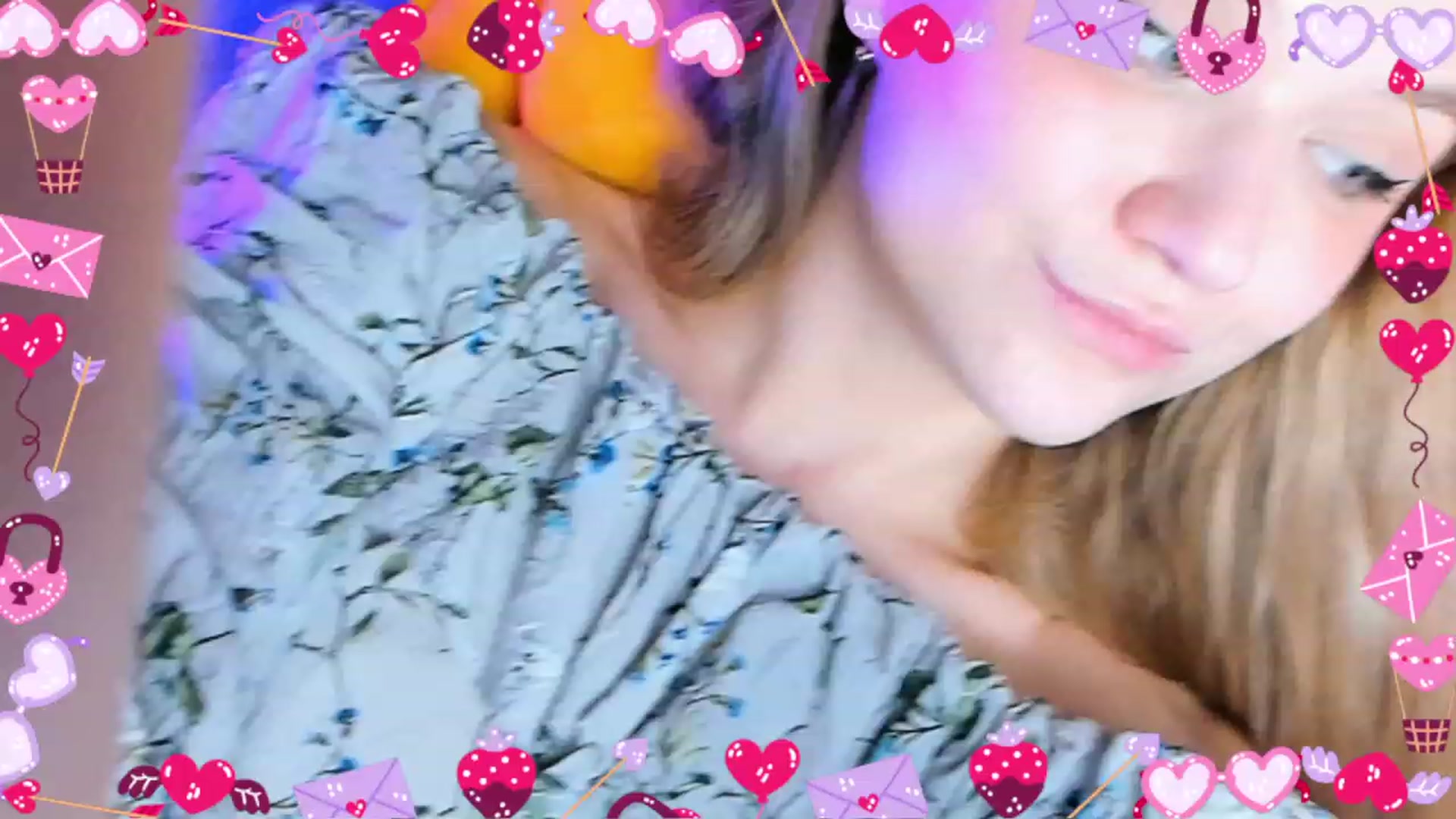 Gallery image thumbnail from Kota_sky's myfreecams stream on, 02/14/2024, 08:57 image 12 of 20