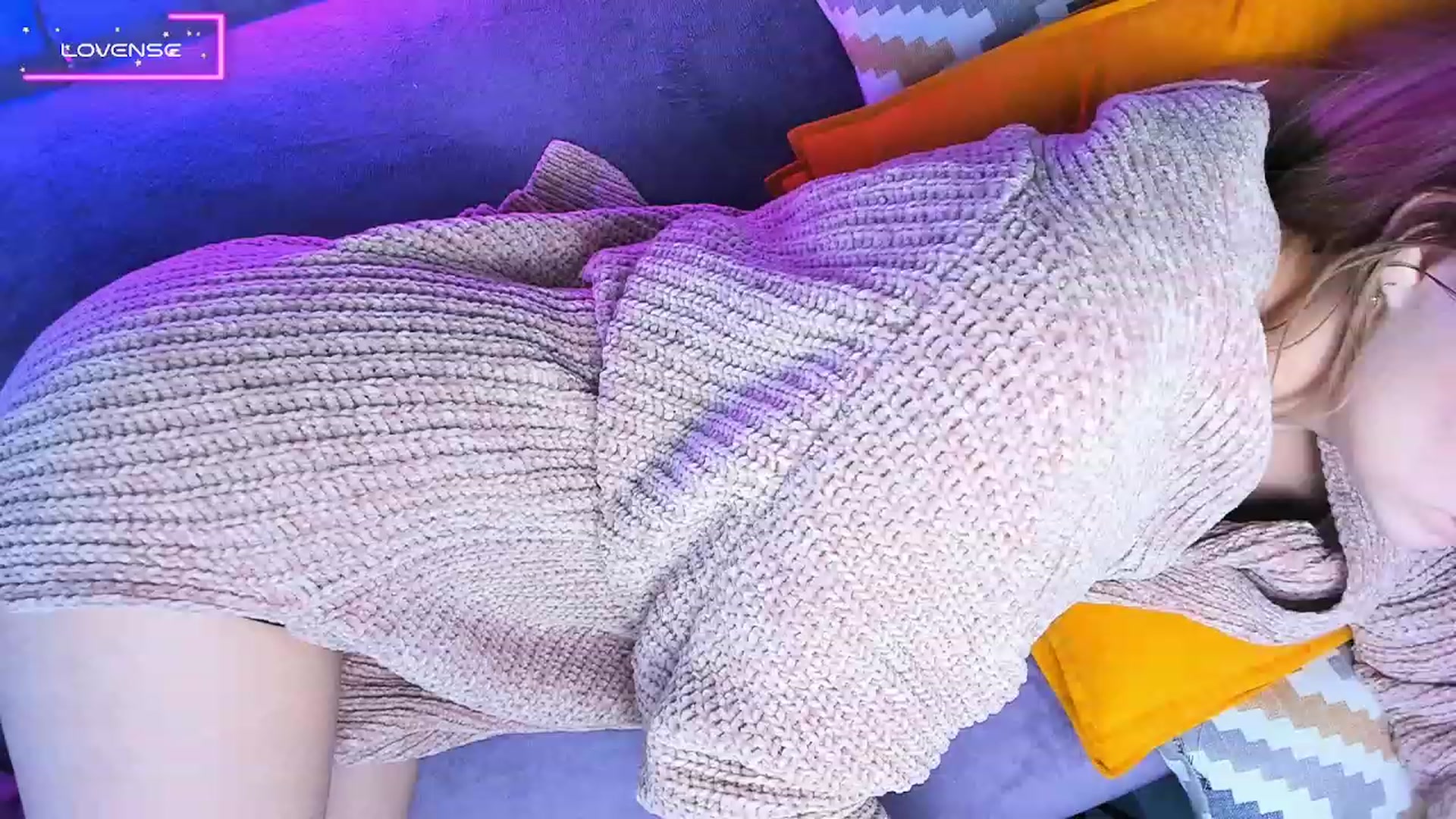 Gallery image thumbnail from Kota_sky's myfreecams stream on, 02/20/2024, 05:02 image 18 of 20