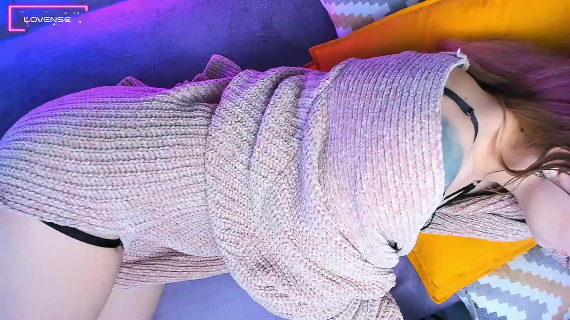Gallery image thumbnail from Kota_sky's myfreecams stream on, 02/20/2024, 05:02 image 15 of 20