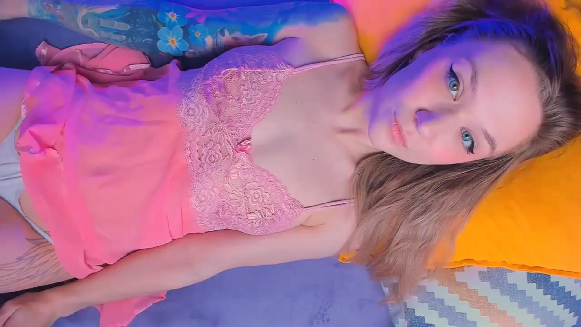 Gallery image thumbnail from Kota_sky's myfreecams stream on, 02/25/2024, 03:46 image 7 of 20