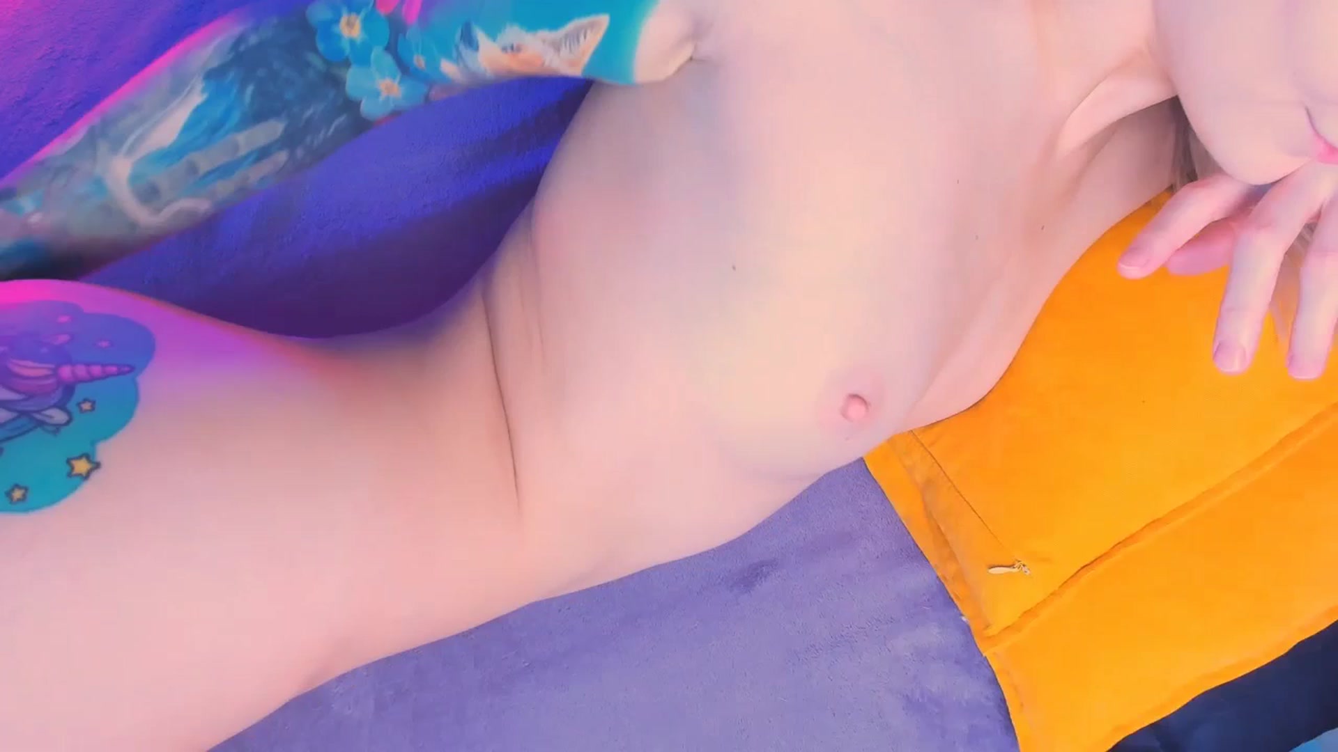 Gallery image thumbnail from Kota_sky's myfreecams stream on, 03/13/2024, 06:03 image 9 of 20