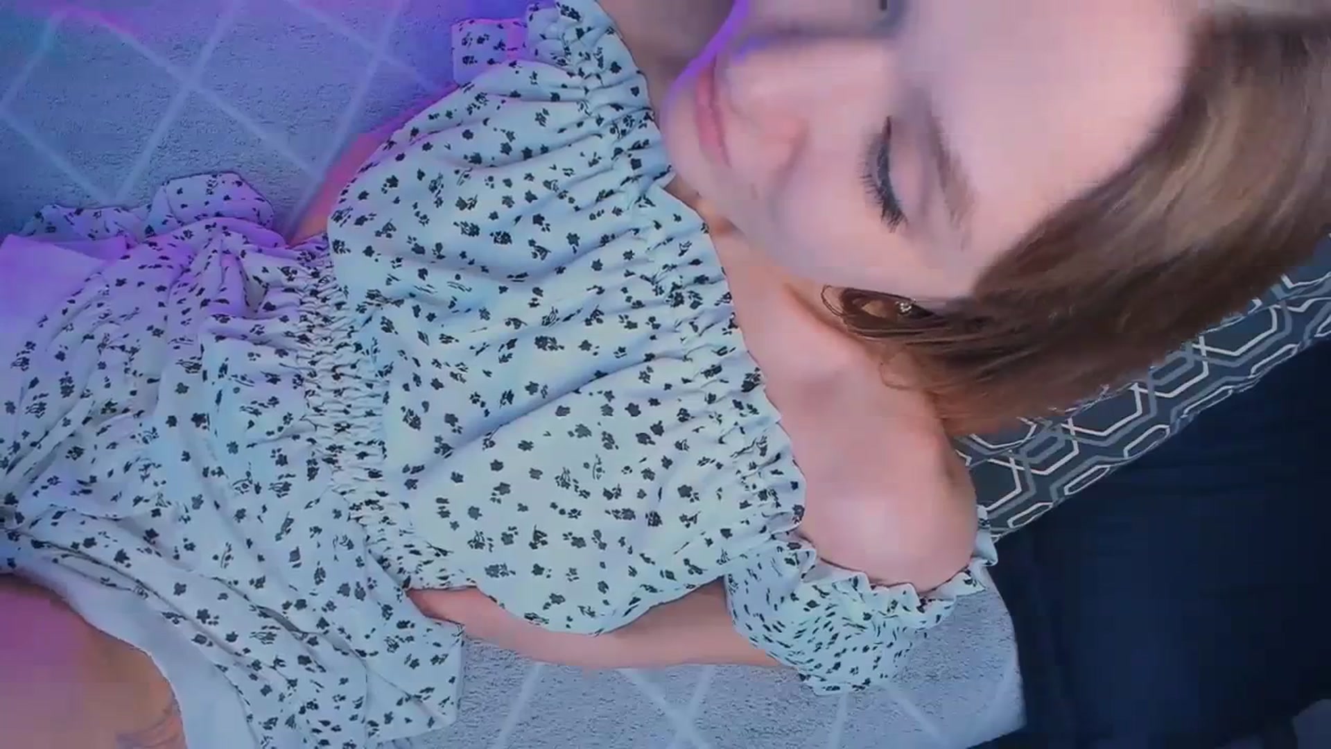 Gallery image thumbnail from Kota_sky's myfreecams stream on, 03/18/2024, 06:22 image 13 of 20
