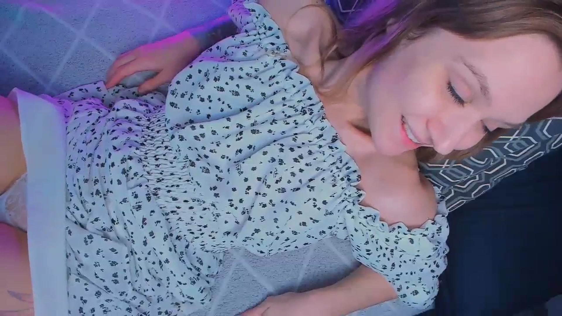 Gallery image thumbnail from Kota_sky's myfreecams stream on, 03/18/2024, 06:22 image 9 of 20