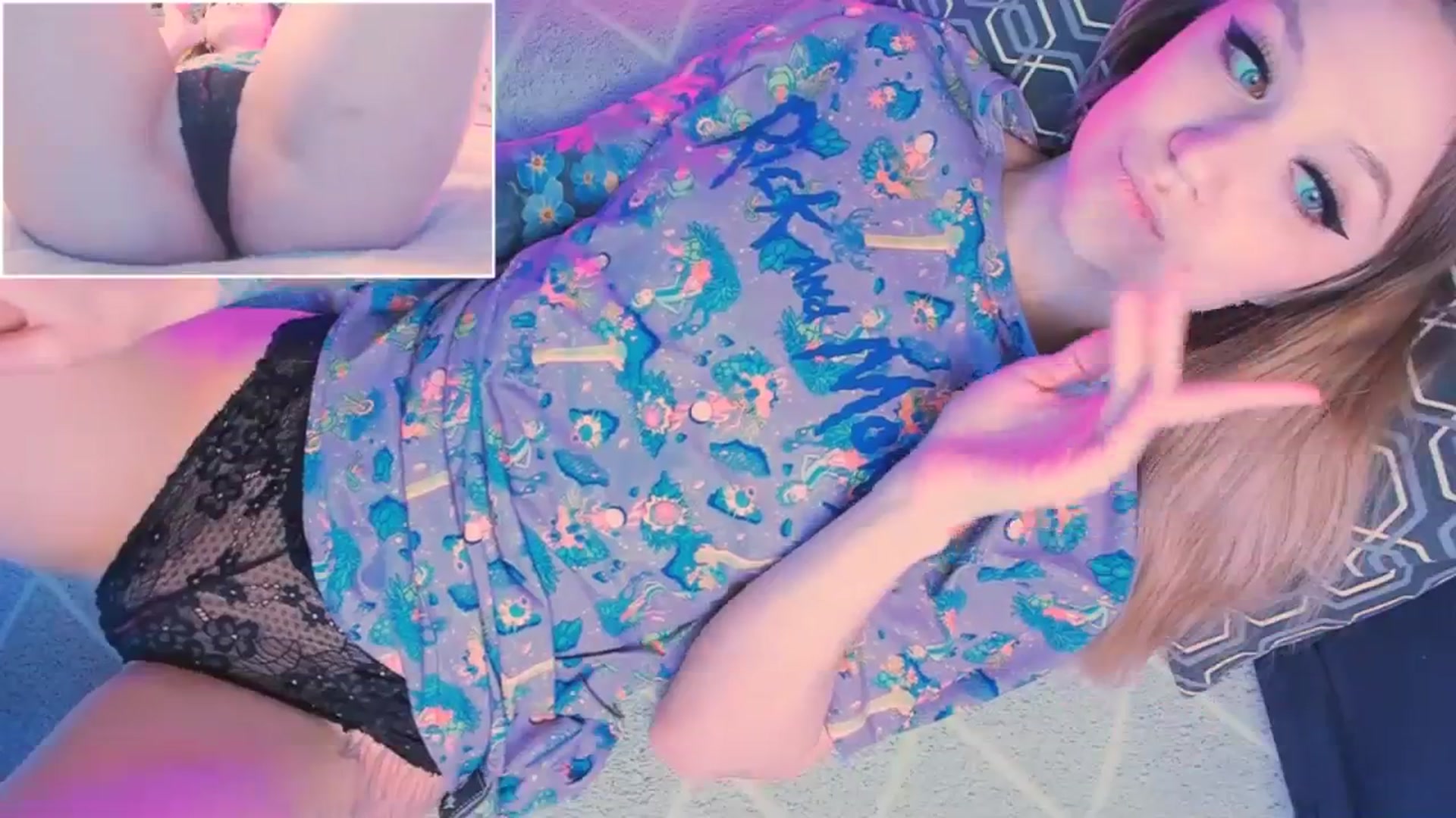 Gallery image thumbnail from Kota_sky's myfreecams stream on, 03/20/2024, 10:21 image 13 of 20