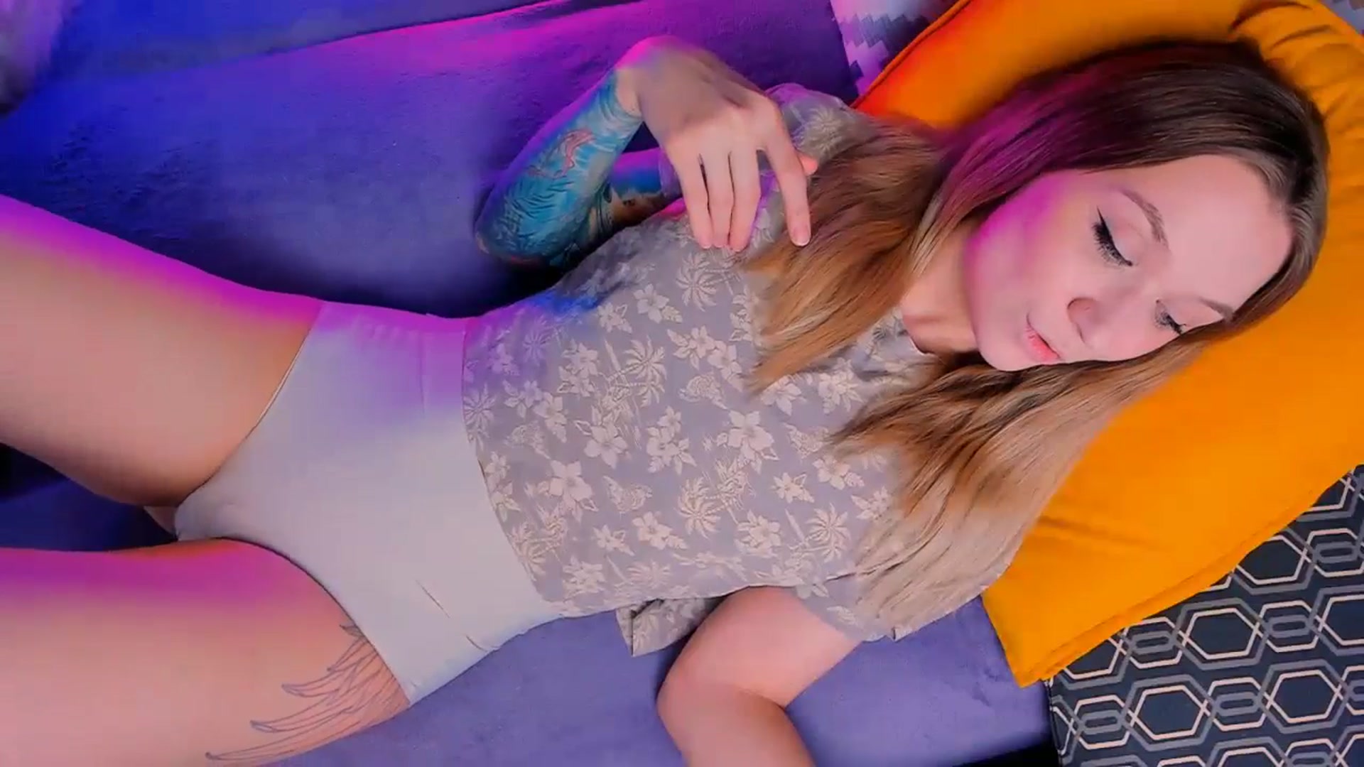 Gallery image thumbnail from Kota_sky's myfreecams stream on, 05/08/2024, 16:34 image 5 of 20