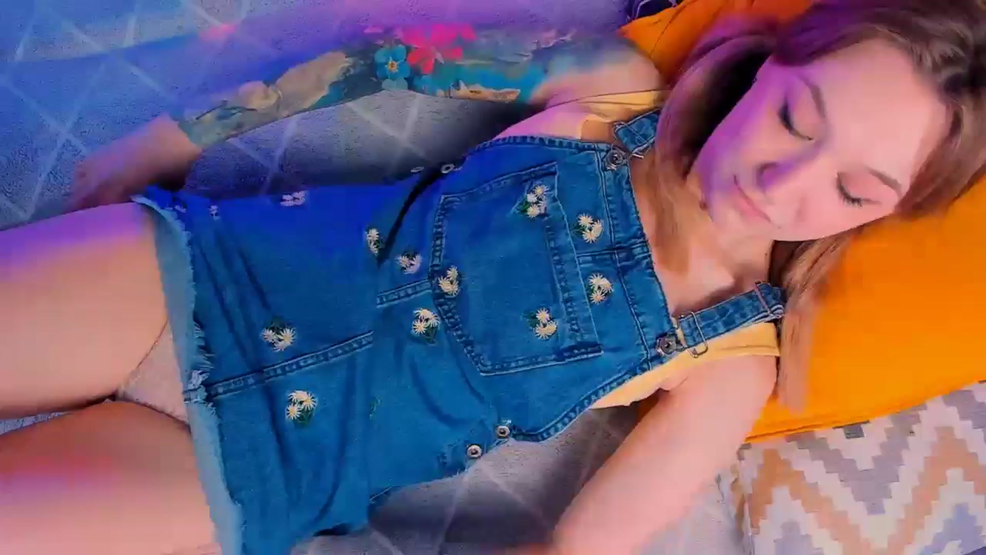 Gallery image thumbnail from Kota_sky's myfreecams stream on, 05/20/2024, 04:30 image 20 of 20