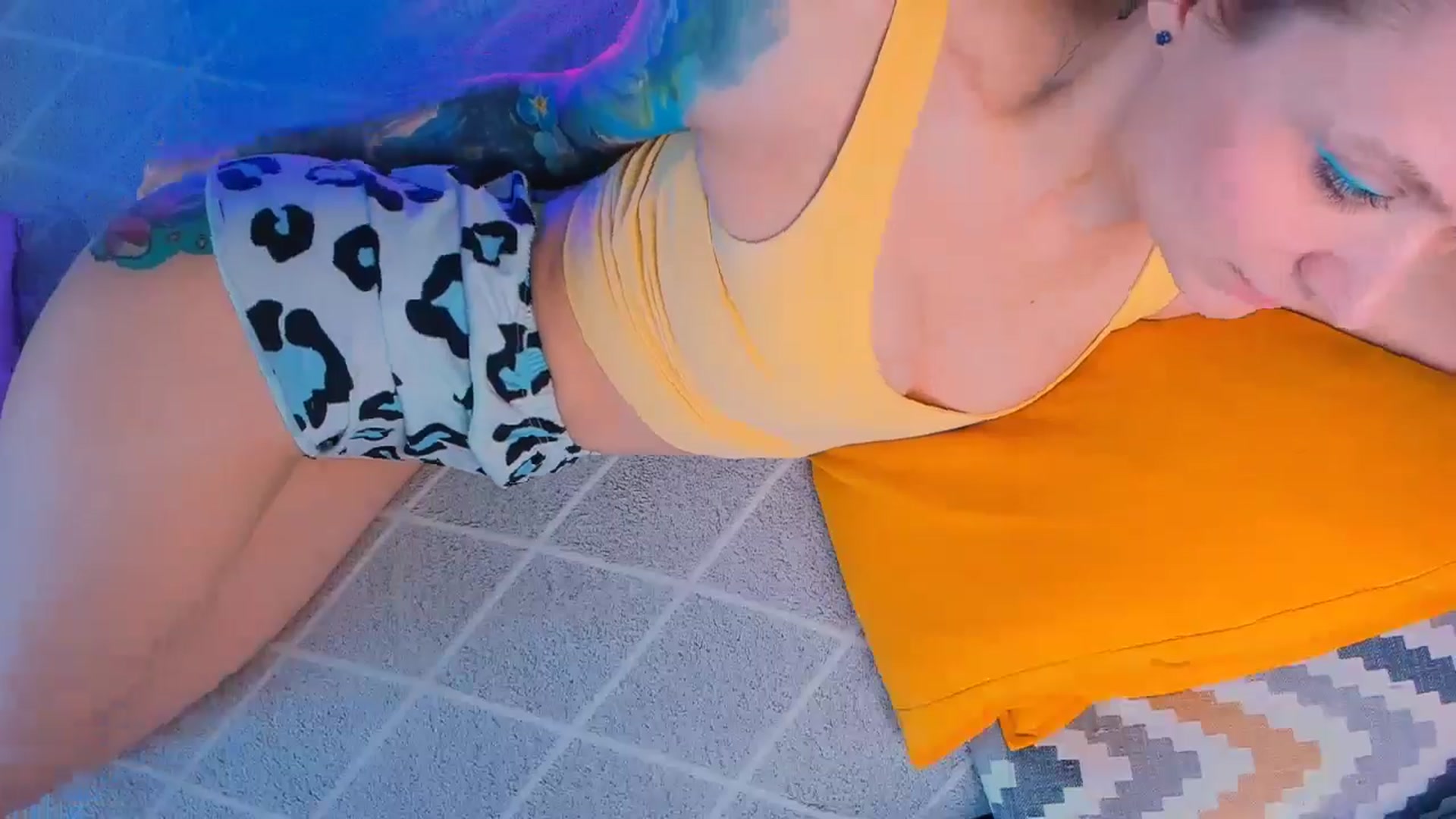Gallery image thumbnail from Kota_sky's myfreecams stream on, 05/22/2024, 07:17 image 5 of 20