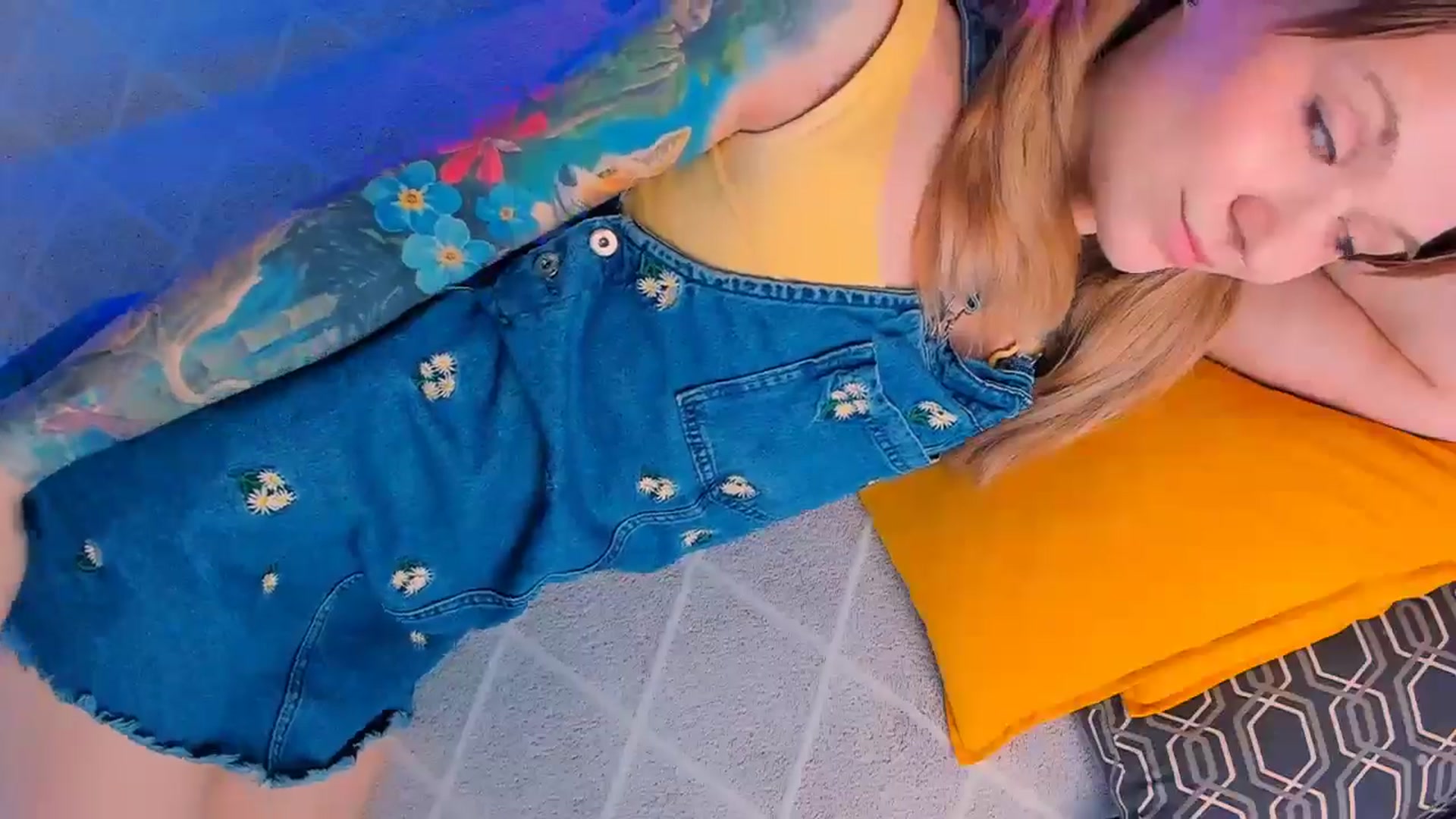 Gallery image thumbnail from Kota_sky's myfreecams stream on, 05/28/2024, 05:53 image 3 of 20