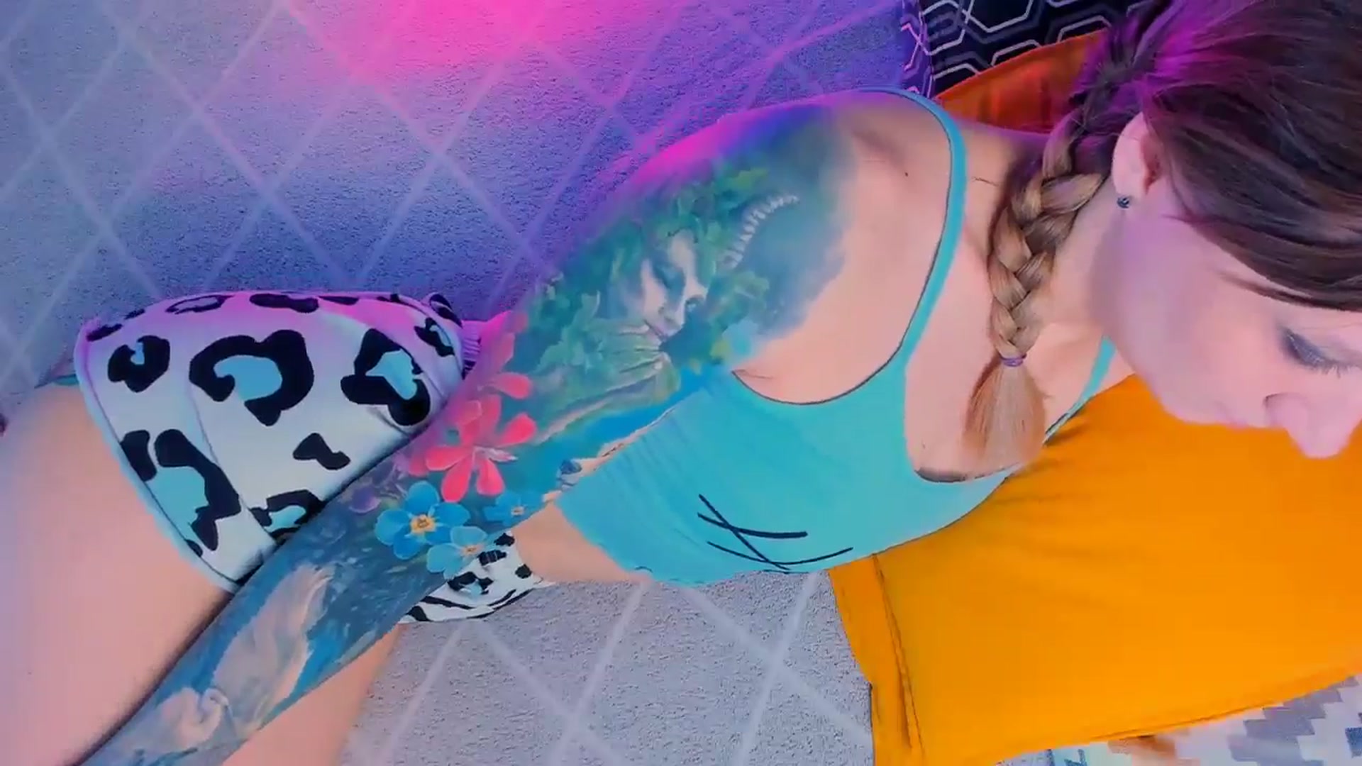 Gallery image thumbnail from Kota_sky's myfreecams stream on, 05/31/2024, 04:42 image 9 of 20