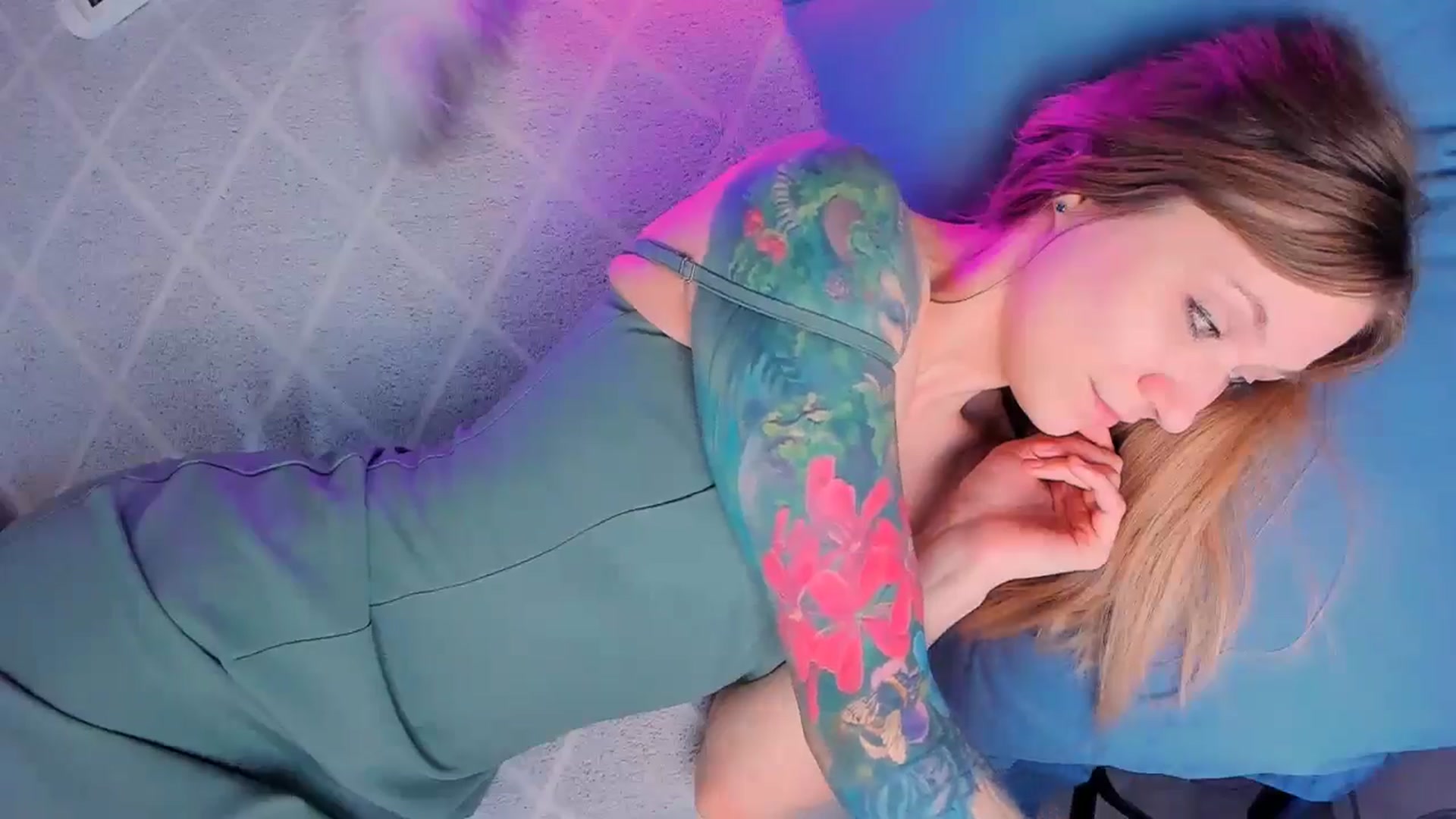 Gallery image thumbnail from Kota_sky's myfreecams stream on, 06/04/2024, 07:20 image 3 of 20