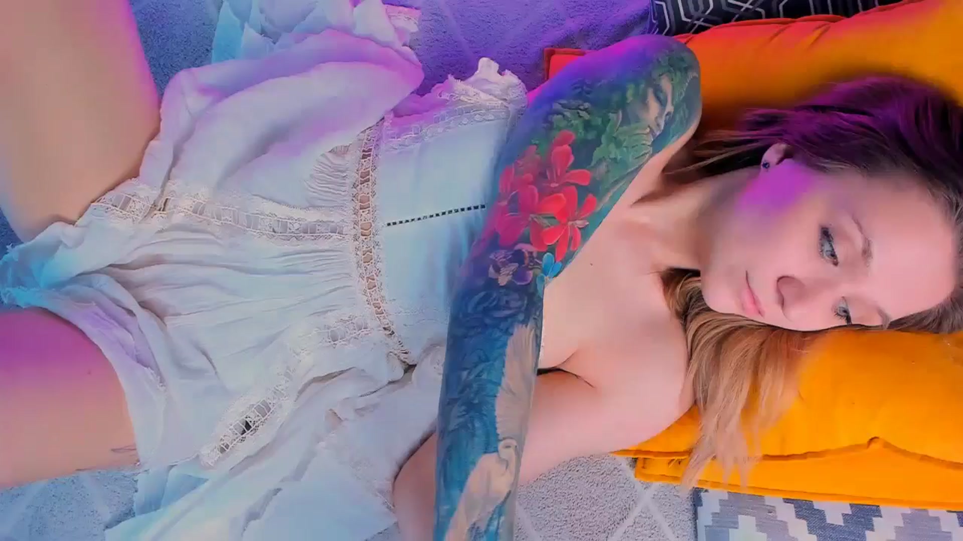 Gallery image thumbnail from Kota_sky's myfreecams stream on, 06/06/2024, 07:03 image 8 of 20