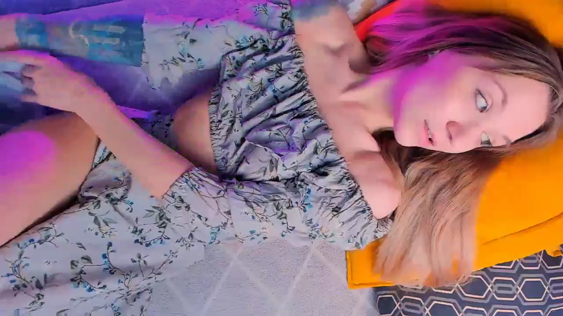 Gallery image thumbnail from Kota_sky's myfreecams stream on, 06/07/2024, 07:00 image 19 of 20