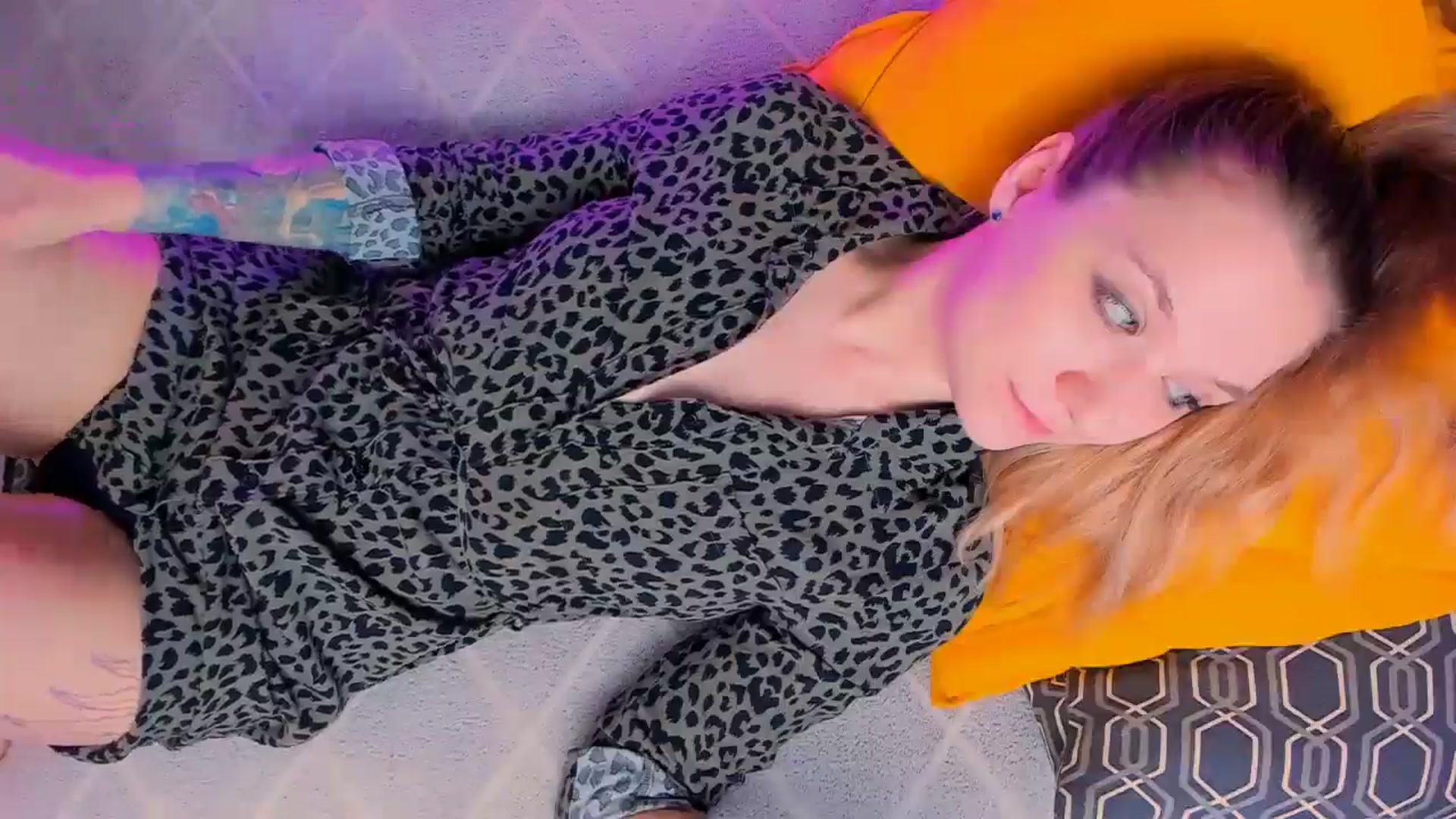 Gallery image thumbnail from Kota_sky's myfreecams stream on, 06/10/2024, 06:05 image 2 of 20