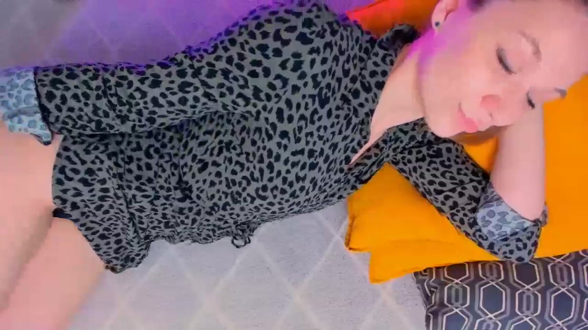 Gallery image thumbnail from Kota_sky's myfreecams stream on, 06/10/2024, 06:05 image 10 of 20