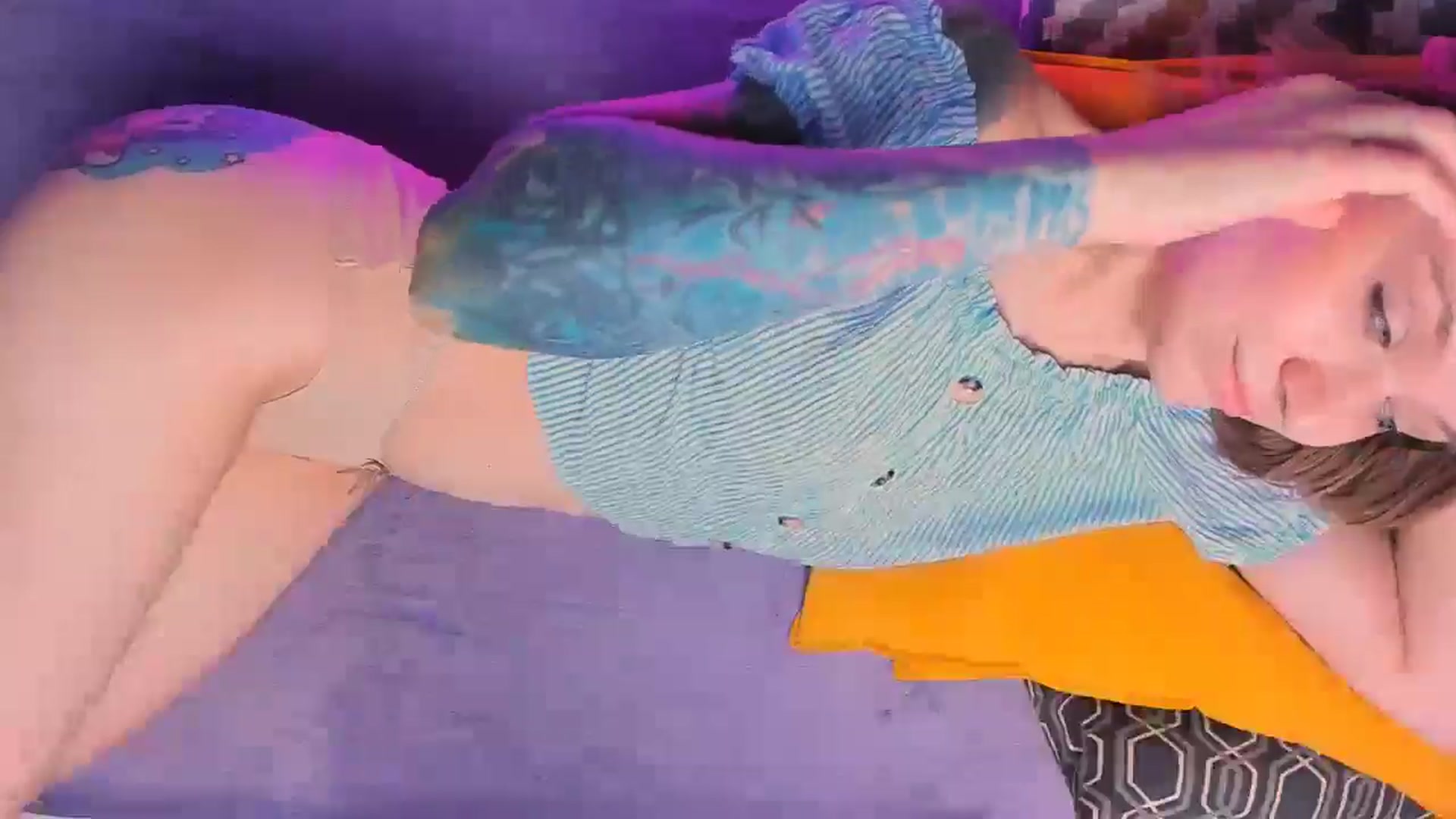 Gallery image thumbnail from Kota_sky's myfreecams stream on, 06/18/2024, 04:27 image 15 of 20