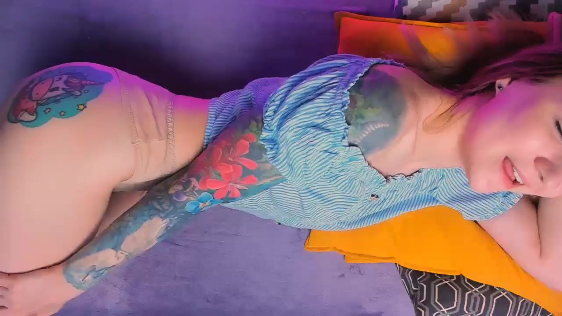 Gallery image thumbnail from Kota_sky's myfreecams stream on, 06/18/2024, 04:27 image 14 of 20