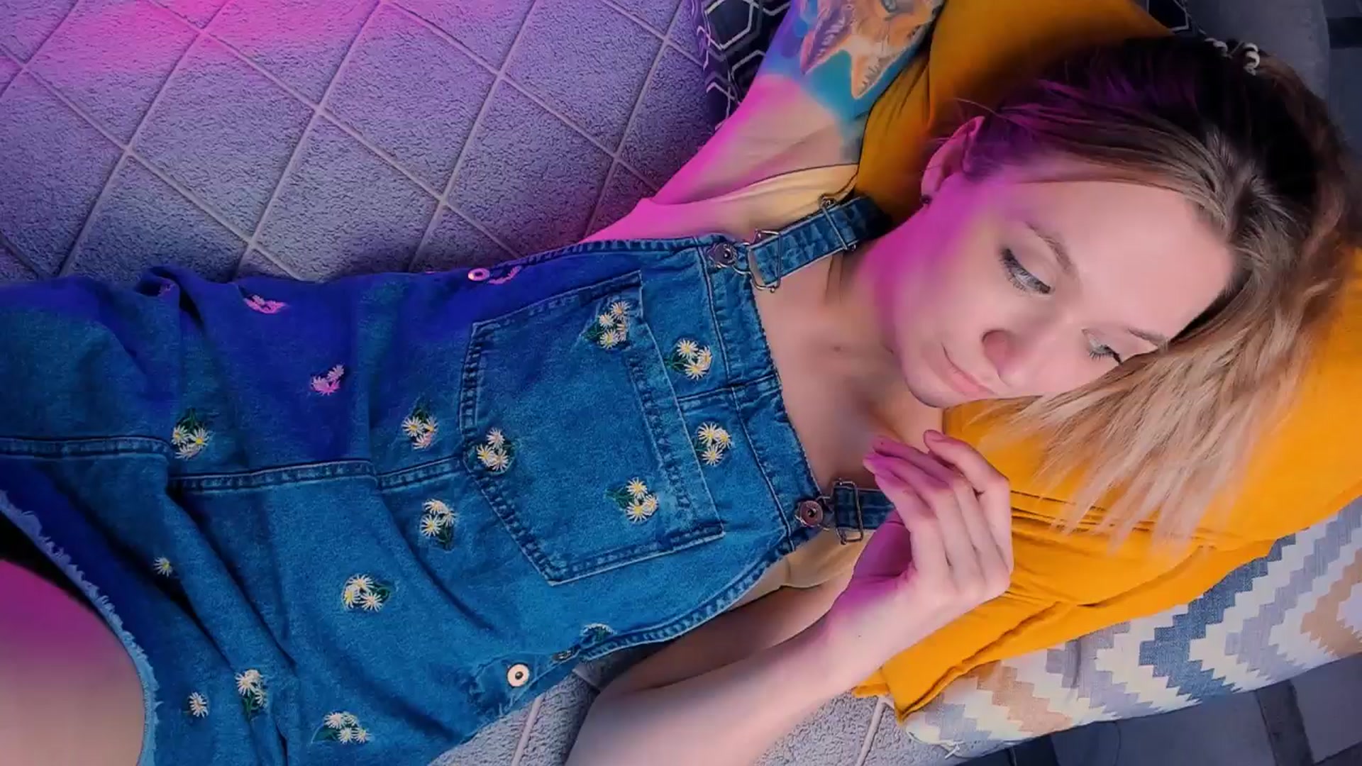 Gallery image thumbnail from Kota_sky's myfreecams stream on, 07/02/2024, 10:34 image 9 of 20