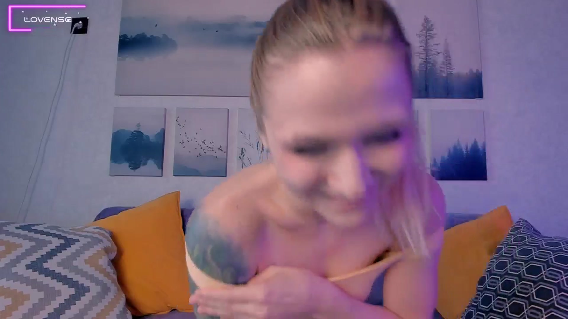 Gallery image thumbnail from Kota_sky's myfreecams stream on, 07/09/2024, 11:02 image 14 of 20