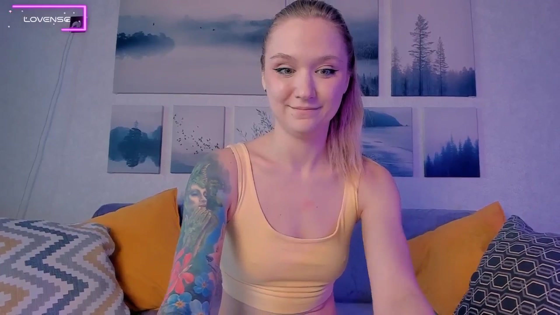 Gallery image thumbnail from Kota_sky's myfreecams stream on, 07/09/2024, 11:02 image 13 of 20