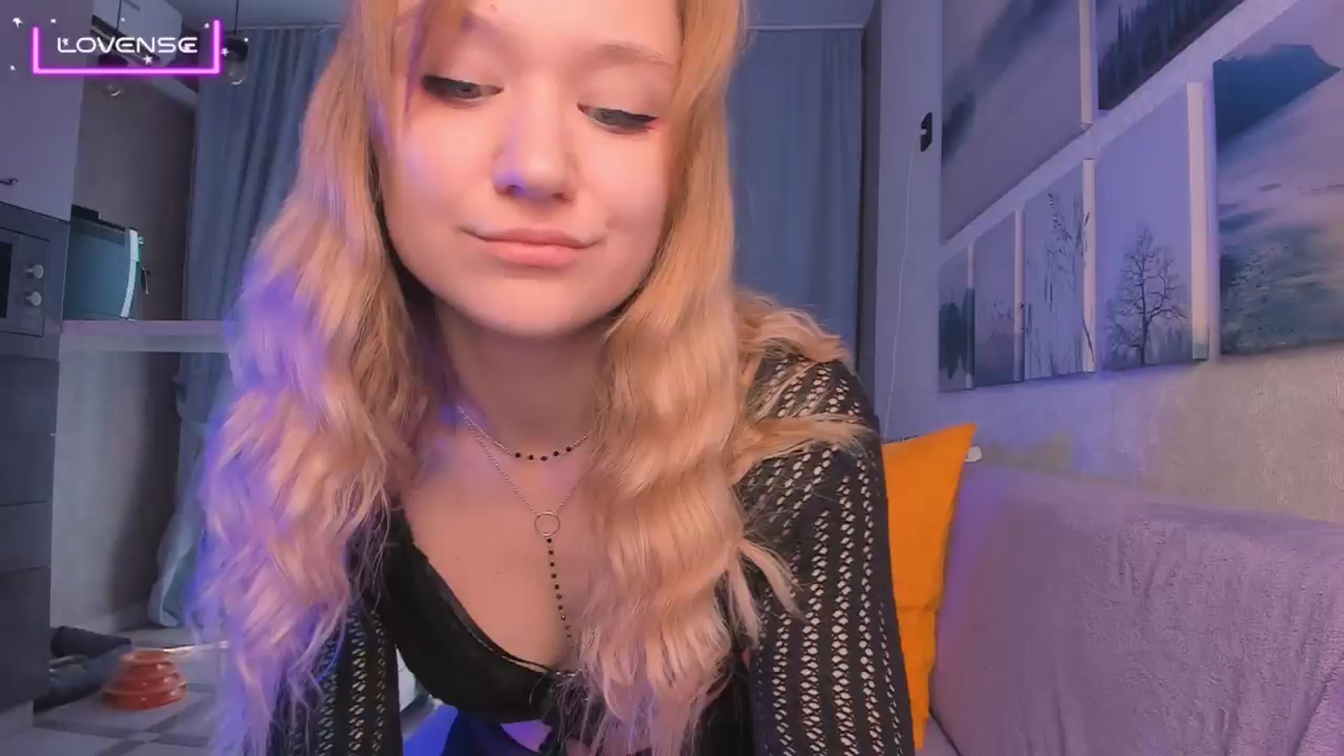 Gallery image thumbnail from Kota_sky's myfreecams stream on, 08/12/2024, 04:03 image 11 of 20