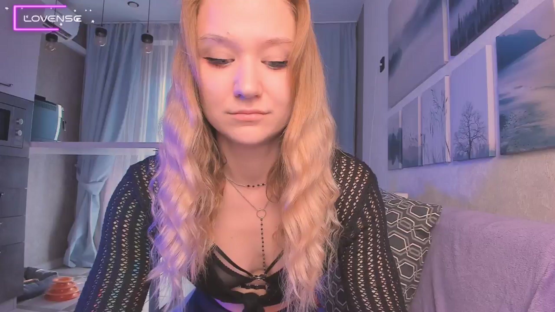 Gallery image thumbnail from Kota_sky's myfreecams stream on, 08/12/2024, 04:03 image 3 of 20