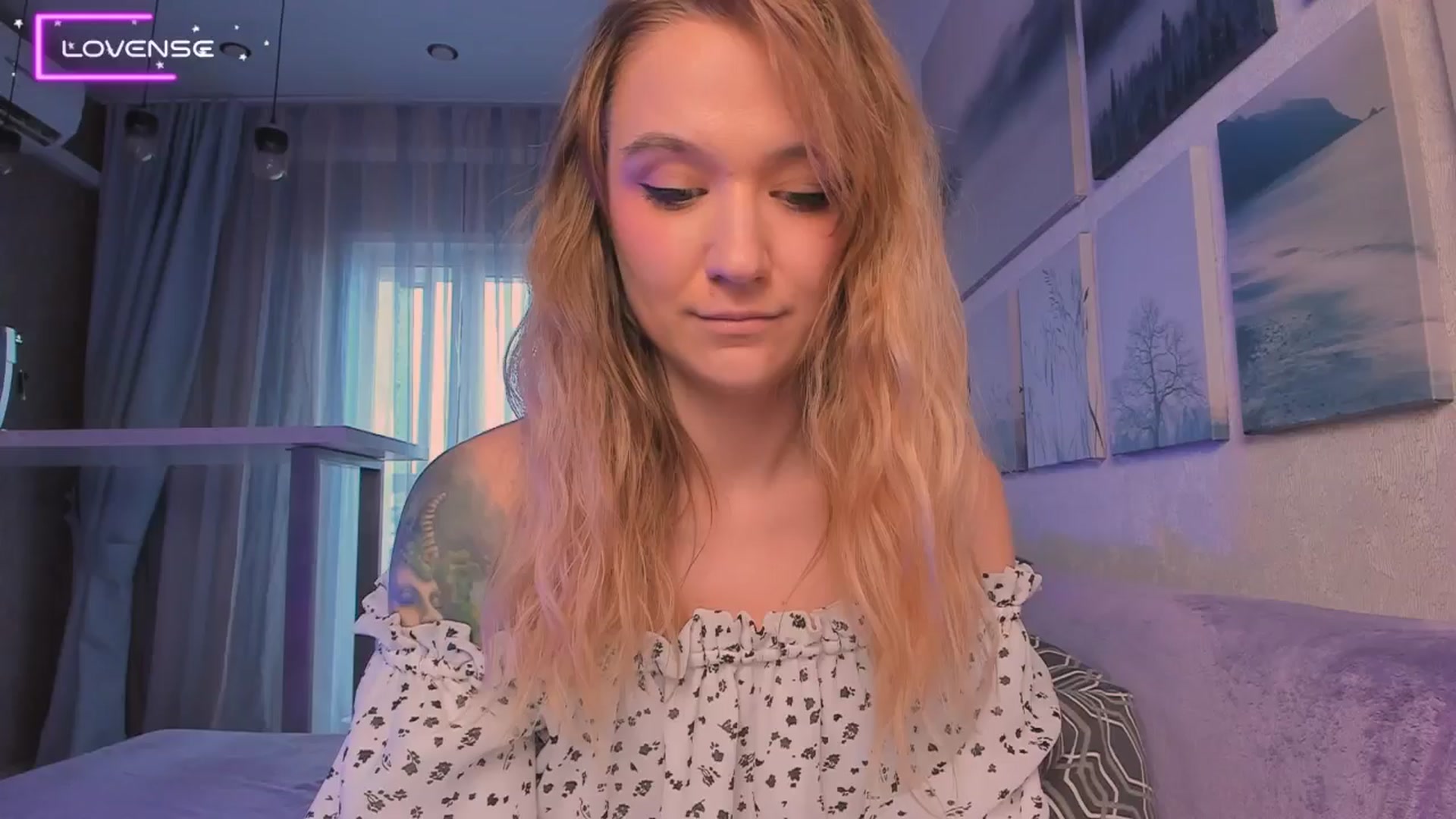 Gallery image thumbnail from Kota_sky's myfreecams stream on, 08/20/2024, 06:55 image 8 of 20