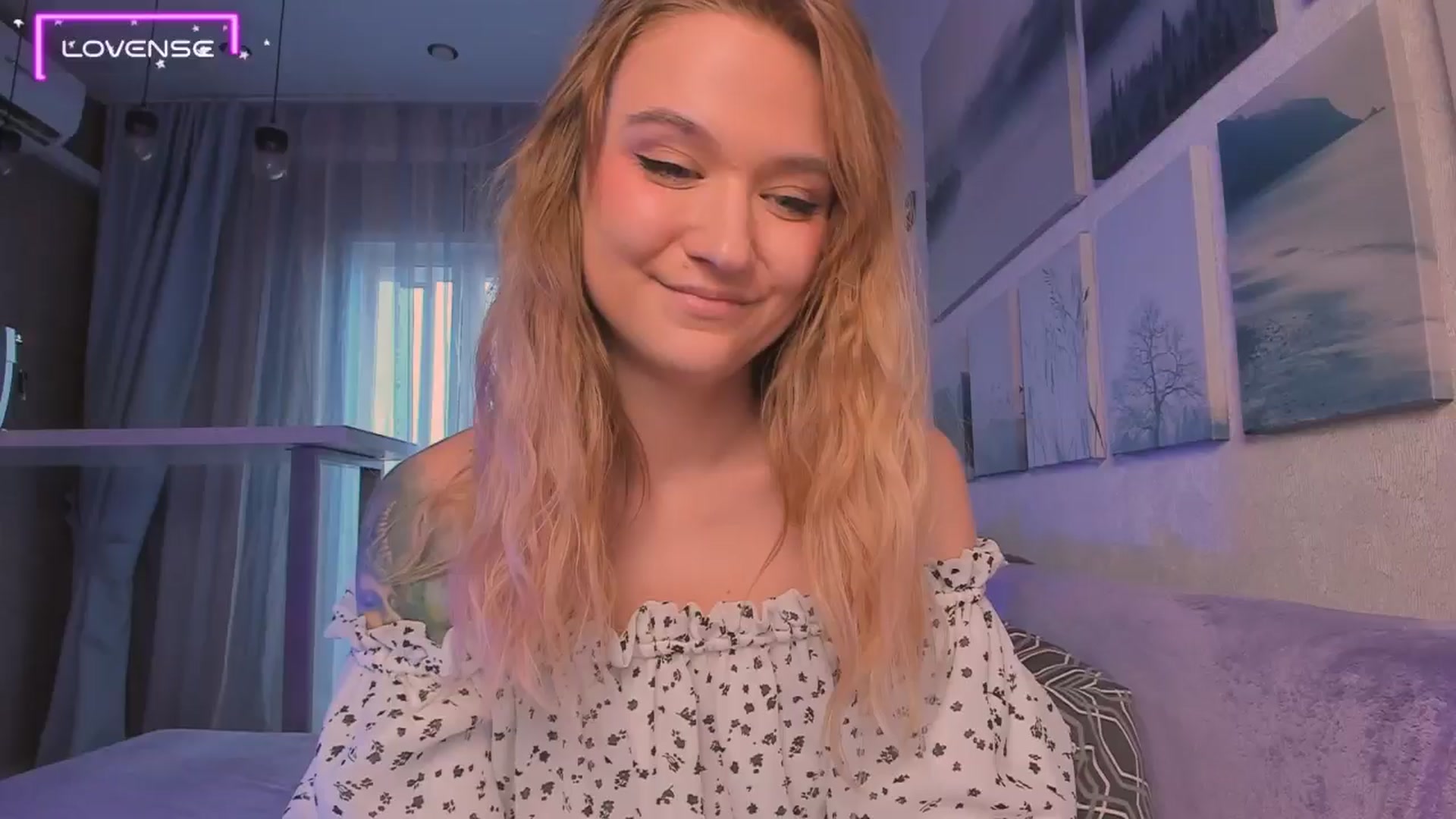 Gallery image thumbnail from Kota_sky's myfreecams stream on, 08/20/2024, 06:55 image 5 of 20