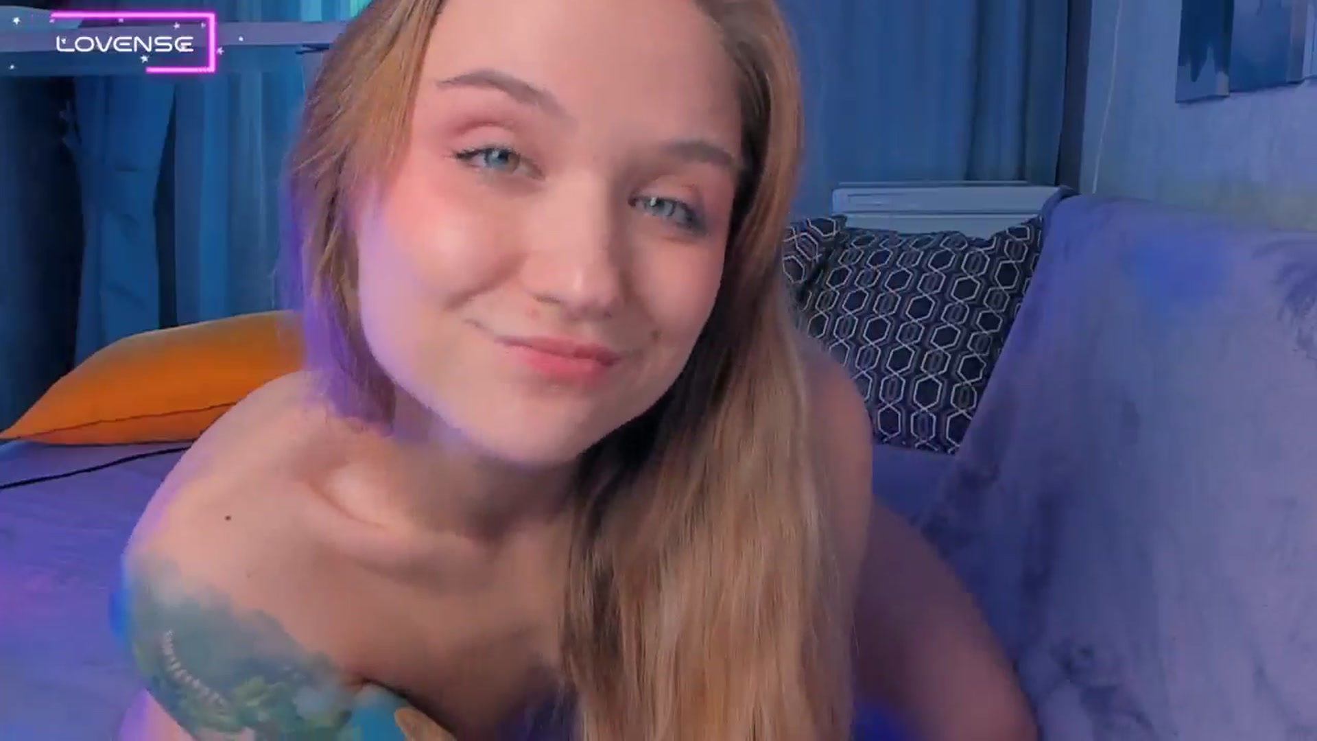 Gallery image thumbnail from Kota_sky's myfreecams stream on, 08/22/2024, 06:50 image 11 of 20