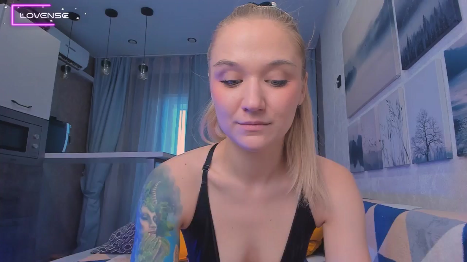 Gallery image thumbnail from Kota_sky's myfreecams stream on, 08/27/2024, 05:32 image 5 of 20