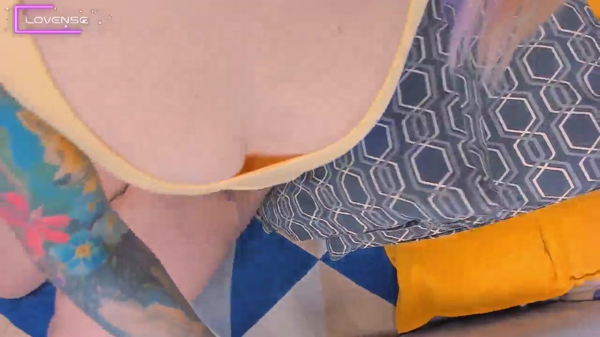 Gallery image thumbnail from Kota_sky's myfreecams stream on, 08/28/2024, 06:33 image 7 of 20