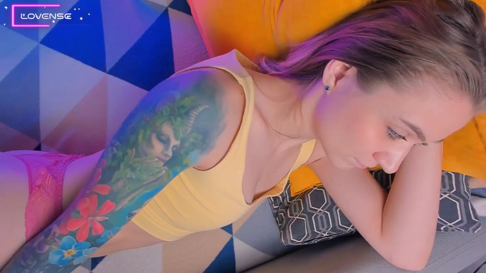 Gallery image thumbnail from Kota_sky's myfreecams stream on, 09/05/2024, 07:03 image 19 of 20