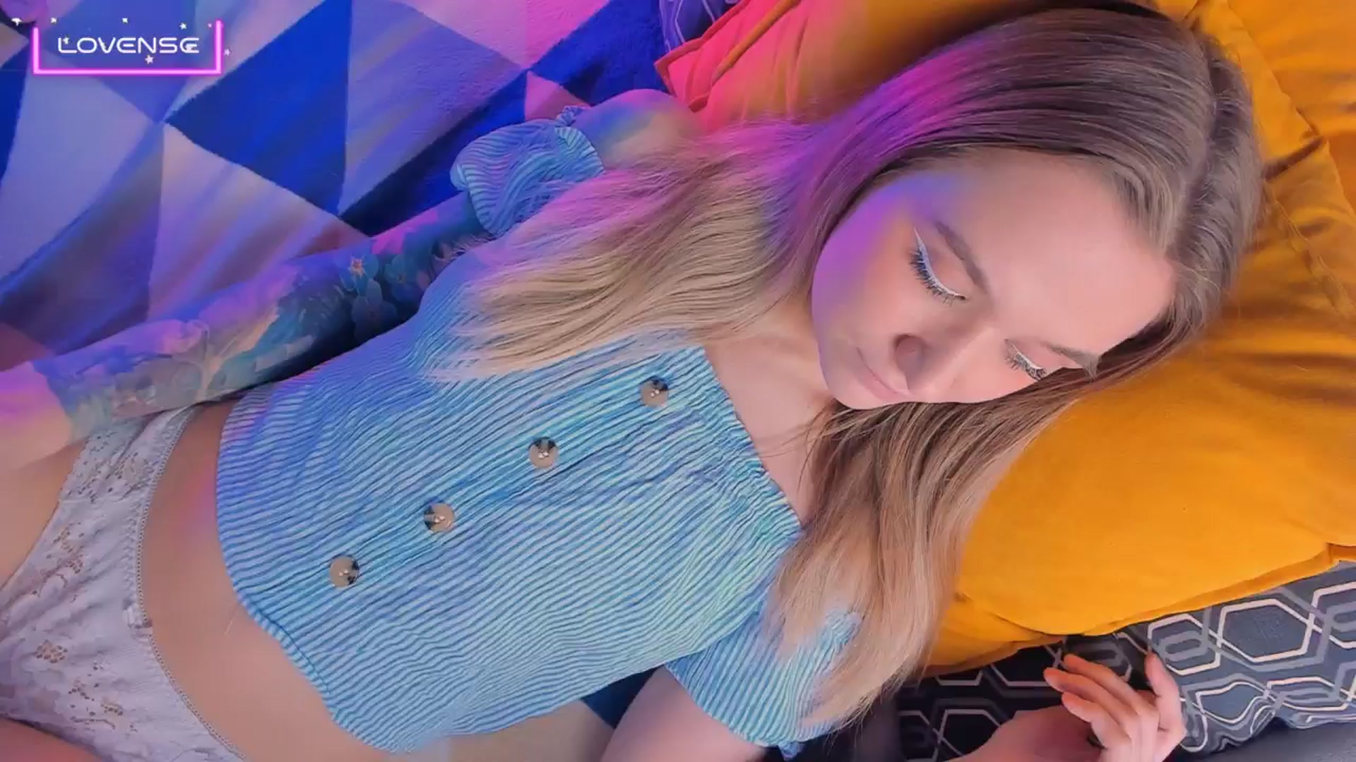 Gallery image thumbnail from Kota_sky's myfreecams stream on, 09/10/2024, 04:33 image 19 of 20