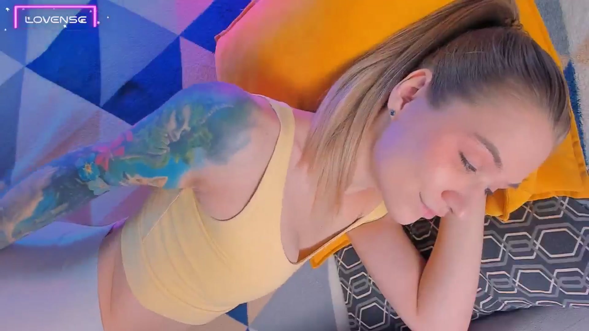 Gallery image thumbnail from Kota_sky's myfreecams stream on, 09/11/2024, 06:37 image 3 of 20