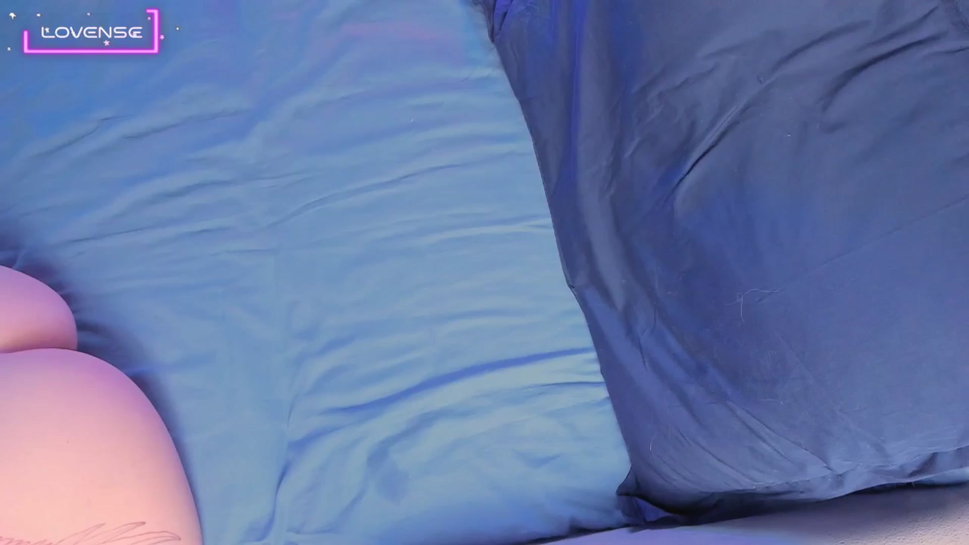 Gallery image thumbnail from Kota_sky's myfreecams stream on, 09/30/2024, 05:03 image 3 of 20