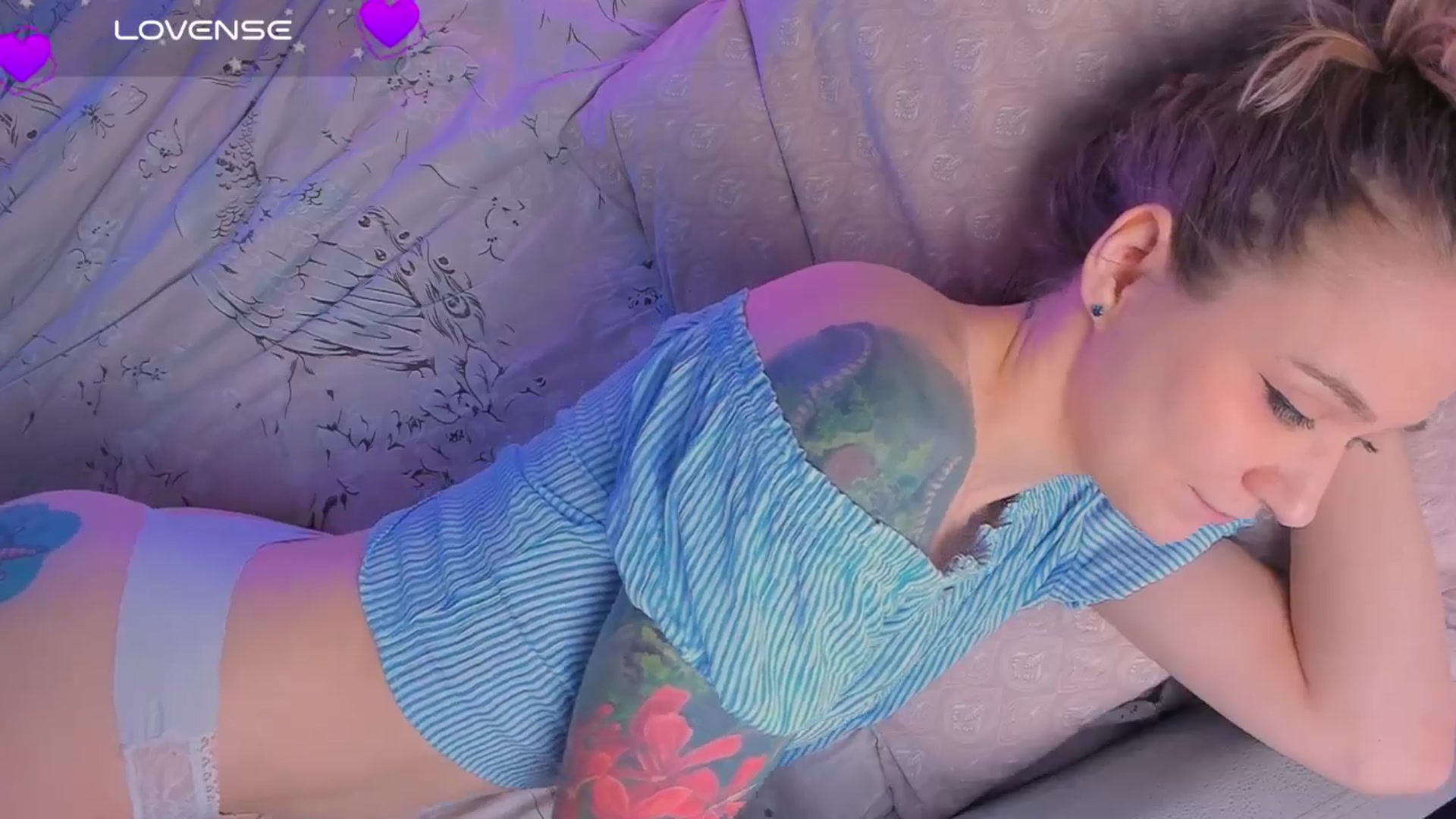 Gallery image thumbnail from Kota_sky's myfreecams stream on, 10/11/2024, 04:04 image 17 of 20