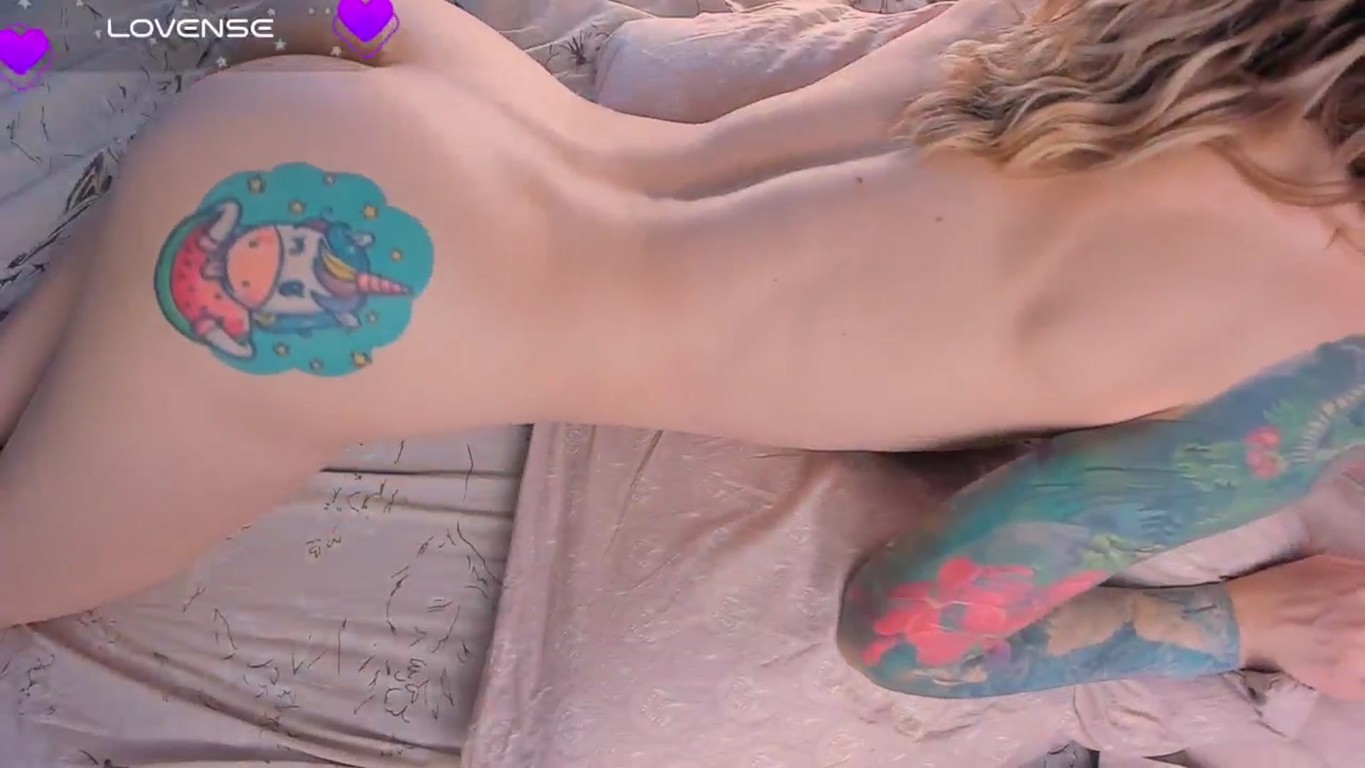 Gallery image thumbnail from Kota_sky's myfreecams stream on, 10/17/2024, 06:35 image 14 of 20
