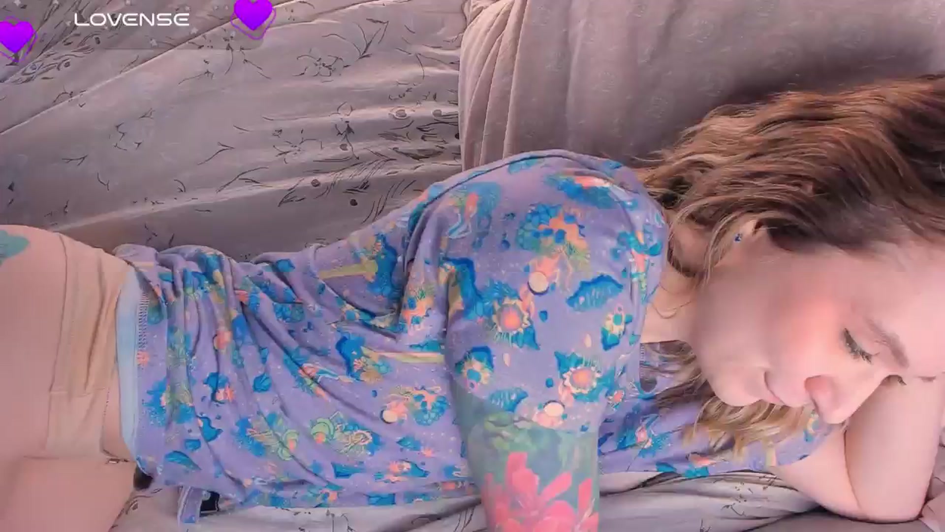 Gallery image thumbnail from Kota_sky's myfreecams stream on, 10/23/2024, 10:22 image 17 of 20