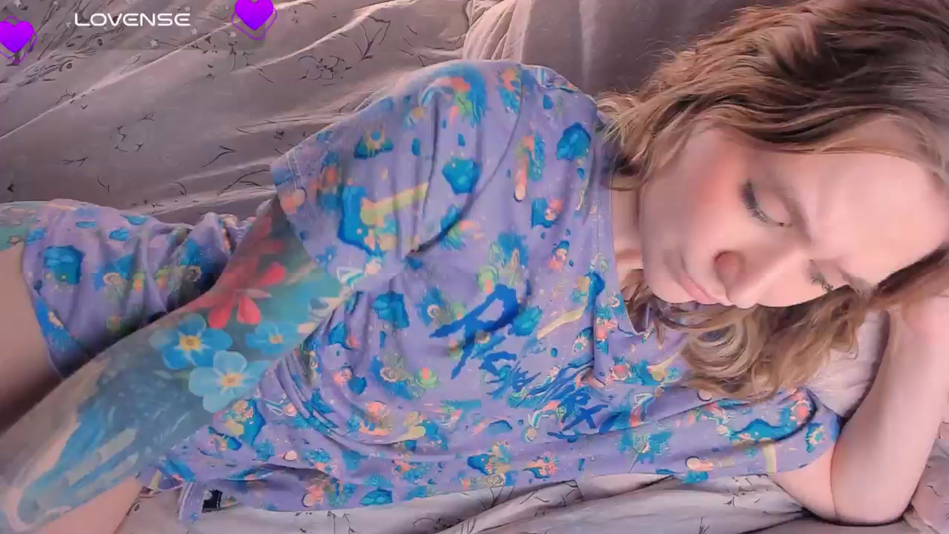 Gallery image thumbnail from Kota_sky's myfreecams stream on, 10/23/2024, 10:22 image 14 of 20