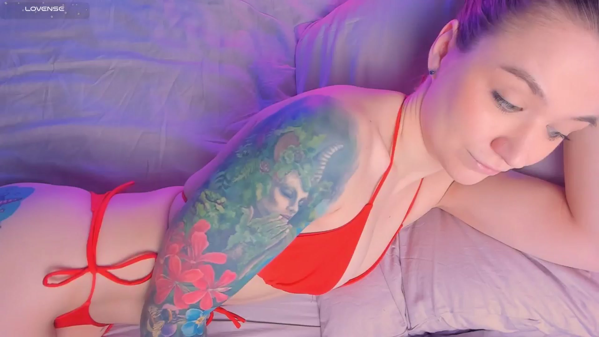 Gallery image thumbnail from Kota_sky's myfreecams stream on, 11/12/2024, 02:44 image 13 of 20