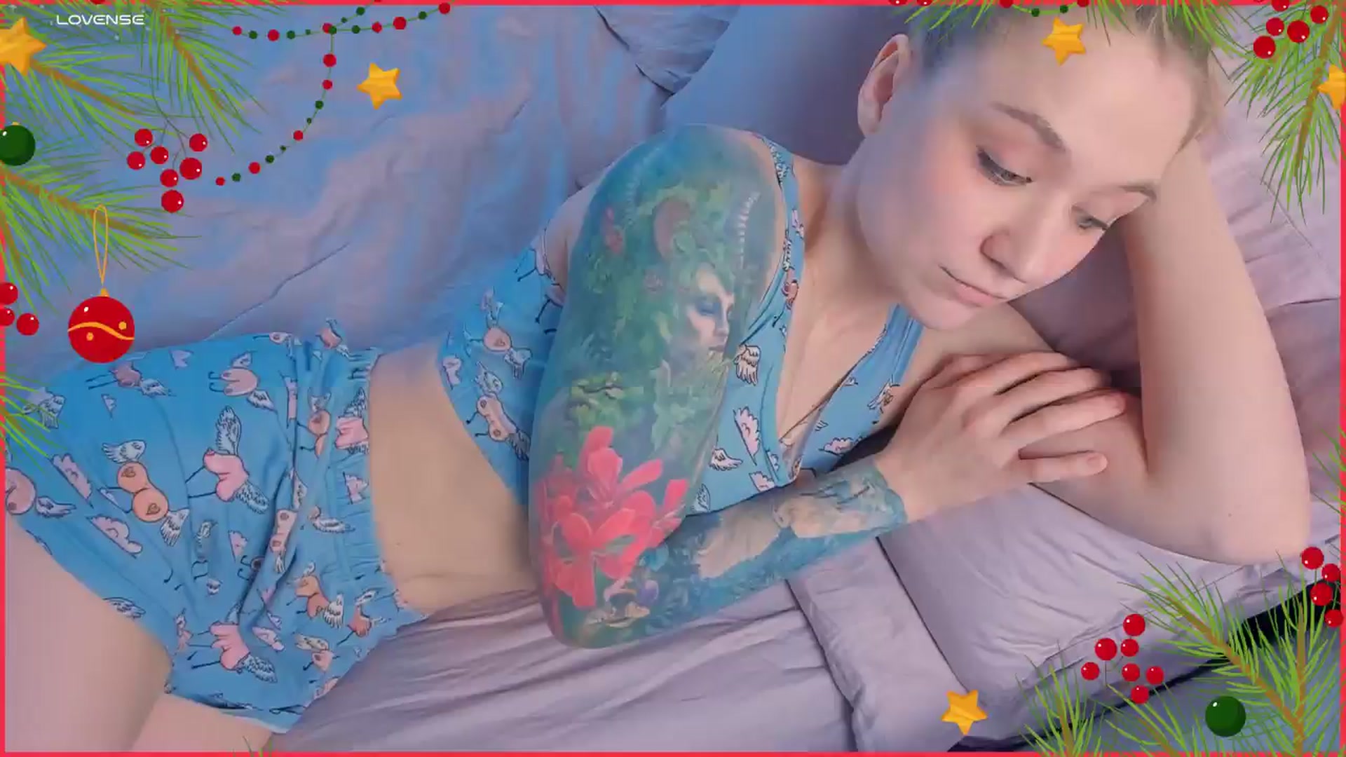 Gallery image thumbnail from Kota_sky's myfreecams stream on, 12/23/2024, 07:24 image 16 of 20