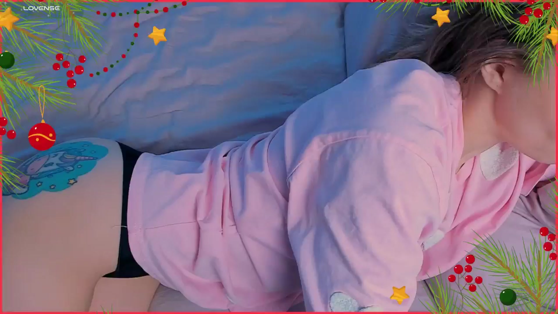 Gallery image thumbnail from Kota_sky's myfreecams stream on, 12/25/2024, 05:05 image 18 of 20
