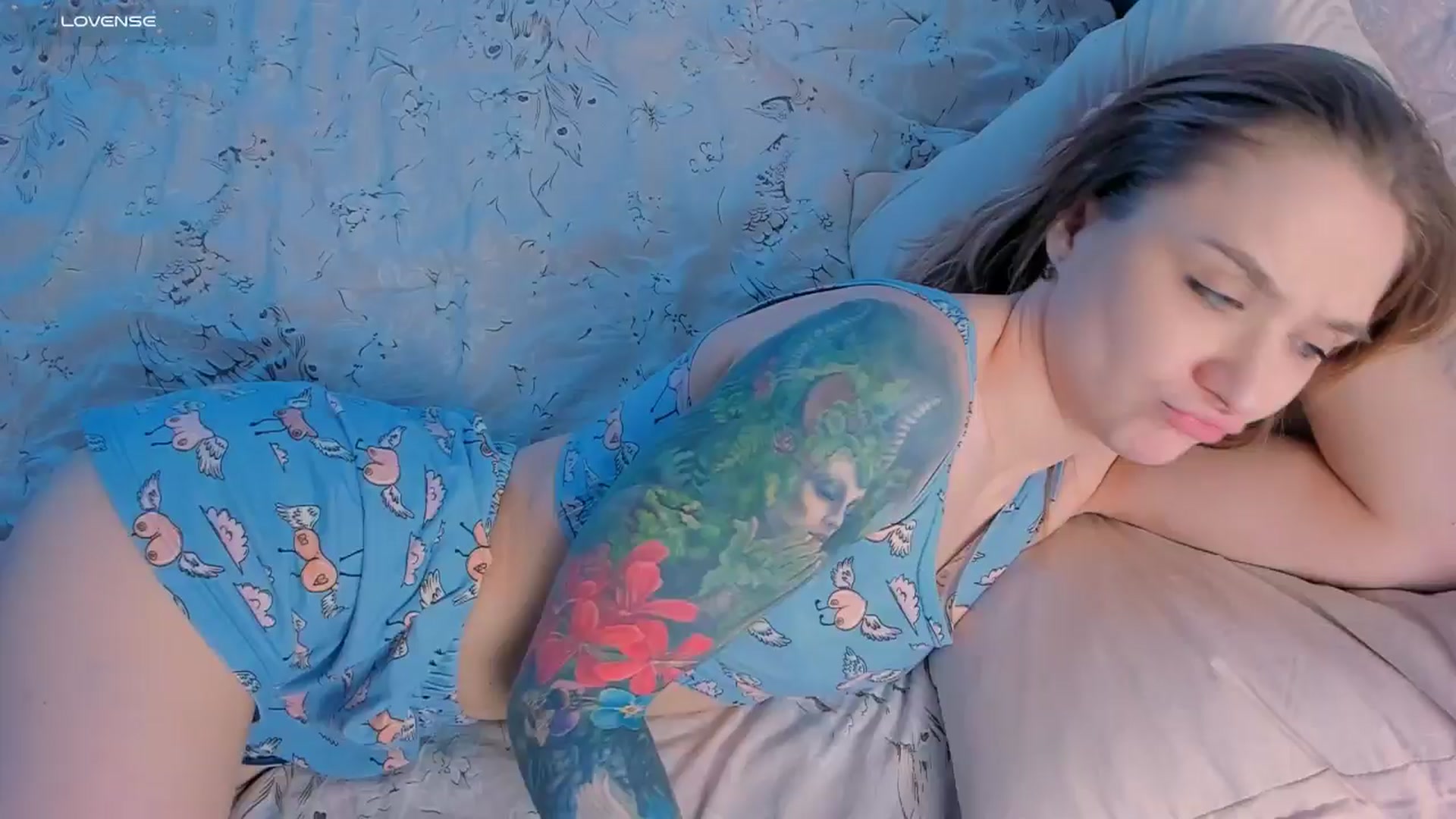 Gallery image thumbnail from Kota_sky's myfreecams stream on, 01/06/2025, 06:11 image 17 of 20