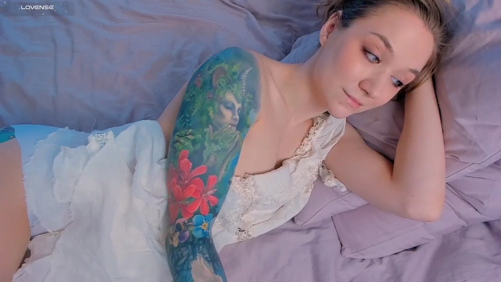 Gallery image thumbnail from Kota_sky's myfreecams stream on, 01/30/2025, 04:42 image 18 of 20