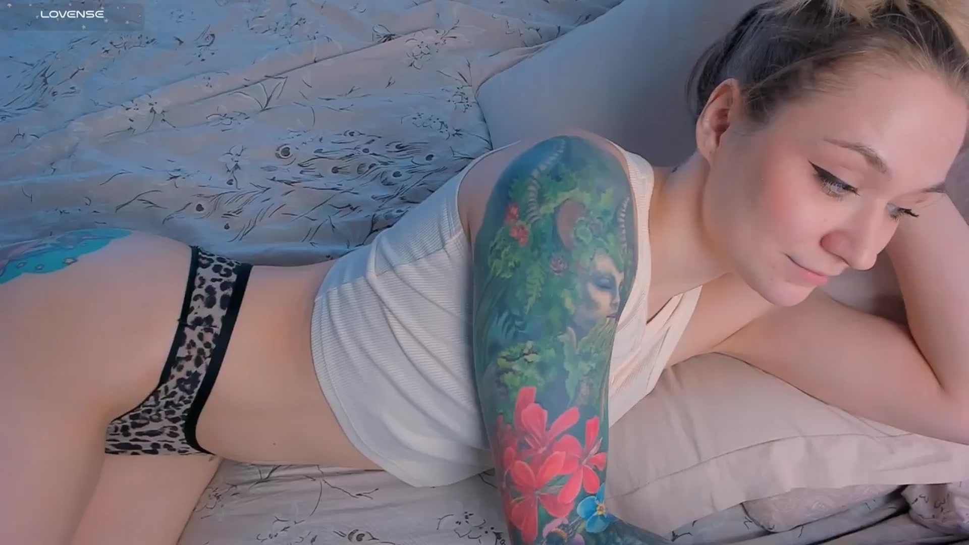 Gallery image thumbnail from Kota_sky's myfreecams stream on, 02/10/2025, 07:30 image 20 of 20