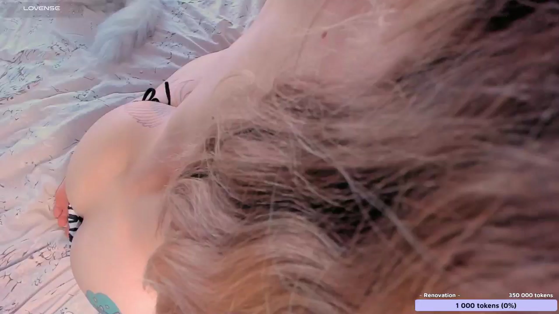 Gallery image thumbnail from Kota_sky's myfreecams stream on, 04/14/2025, 05:12 image 1 of 20