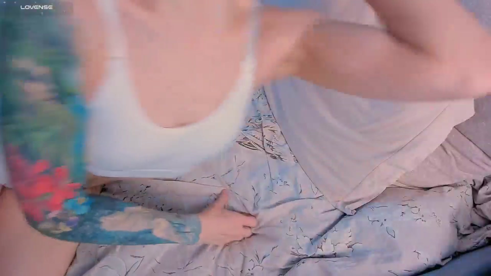 Gallery image thumbnail from Kota_sky's myfreecams stream on, 05/14/2025, 06:39 image 19 of 20