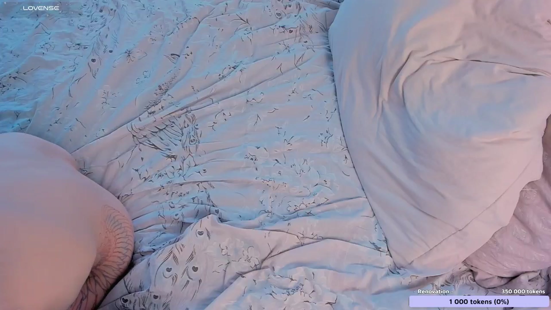 Gallery image thumbnail from Kota_sky's myfreecams stream on, 05/21/2025, 08:07 image 16 of 20