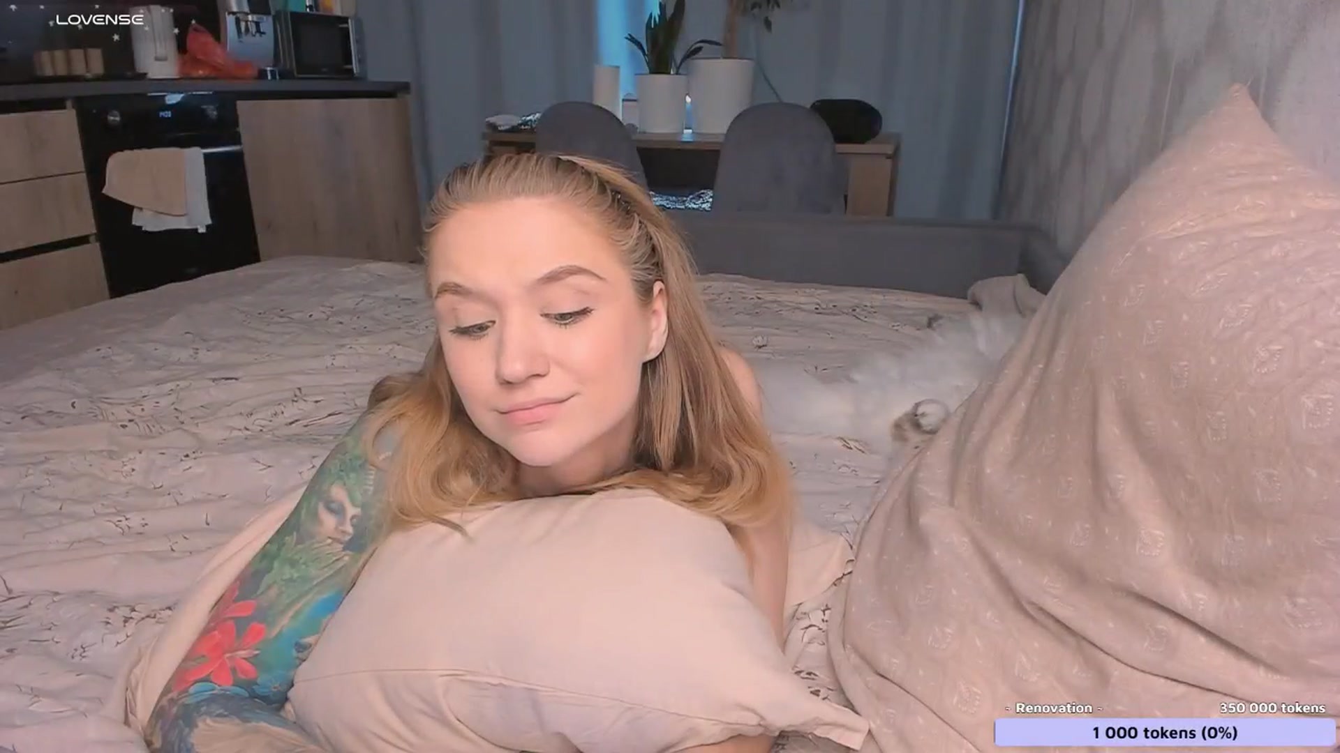 Gallery image thumbnail from Kota_sky's myfreecams stream on, 05/27/2025, 08:02 image 11 of 20